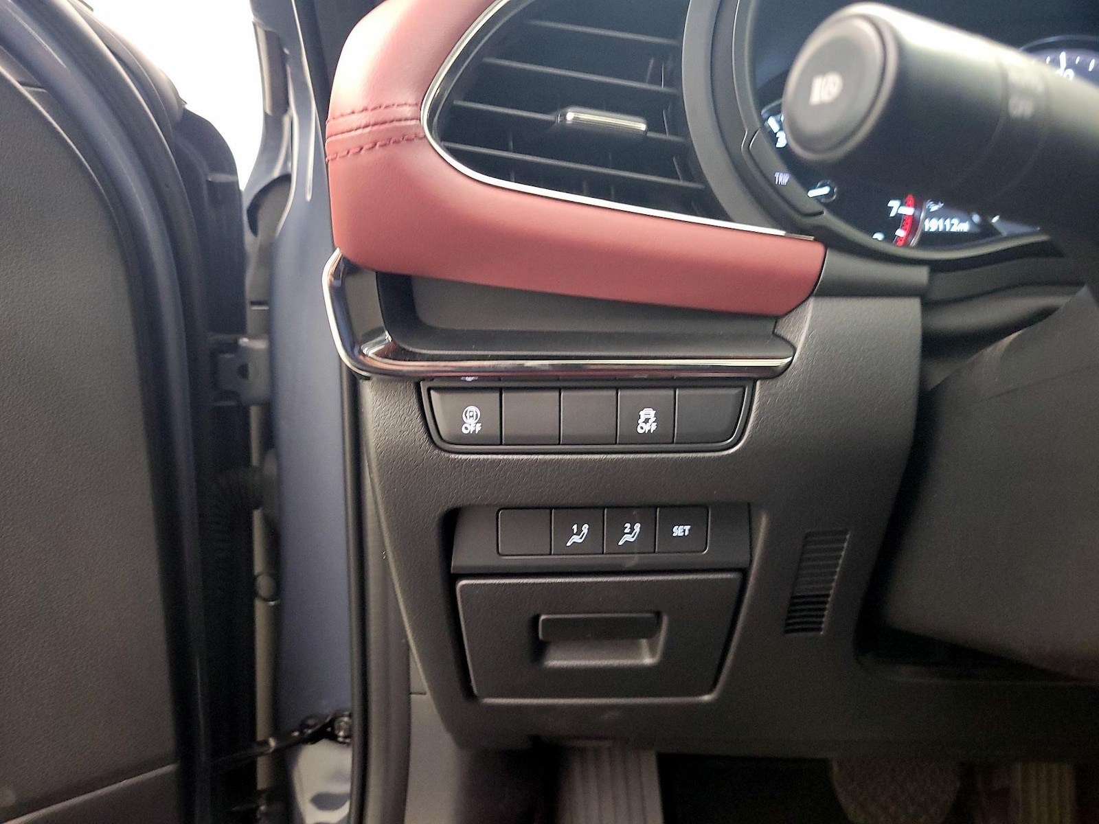 2023 Mazda Mazda3 Premium - Photo 14