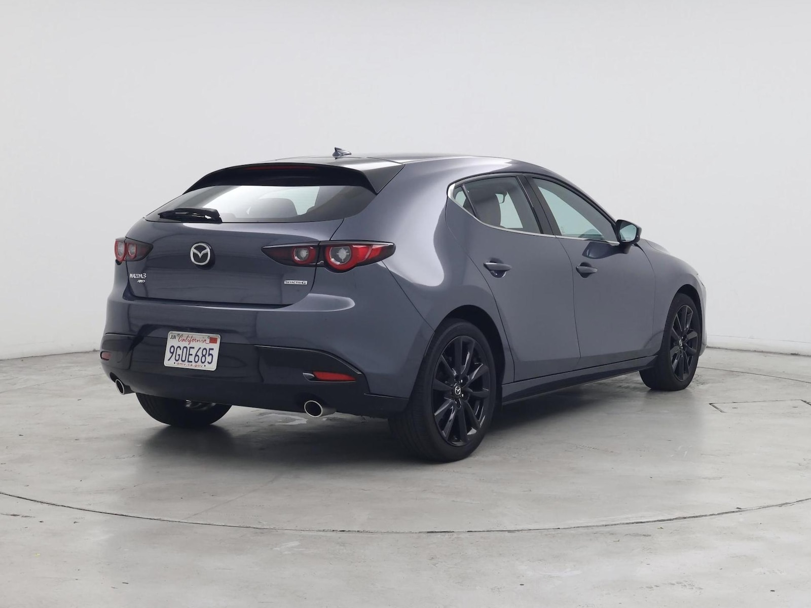 2023 Mazda Mazda3 Premium - Photo 9