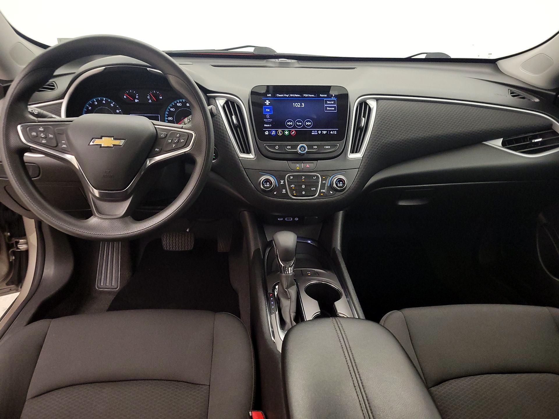 Thumbnail: 2024 Chevrolet Malibu - 9