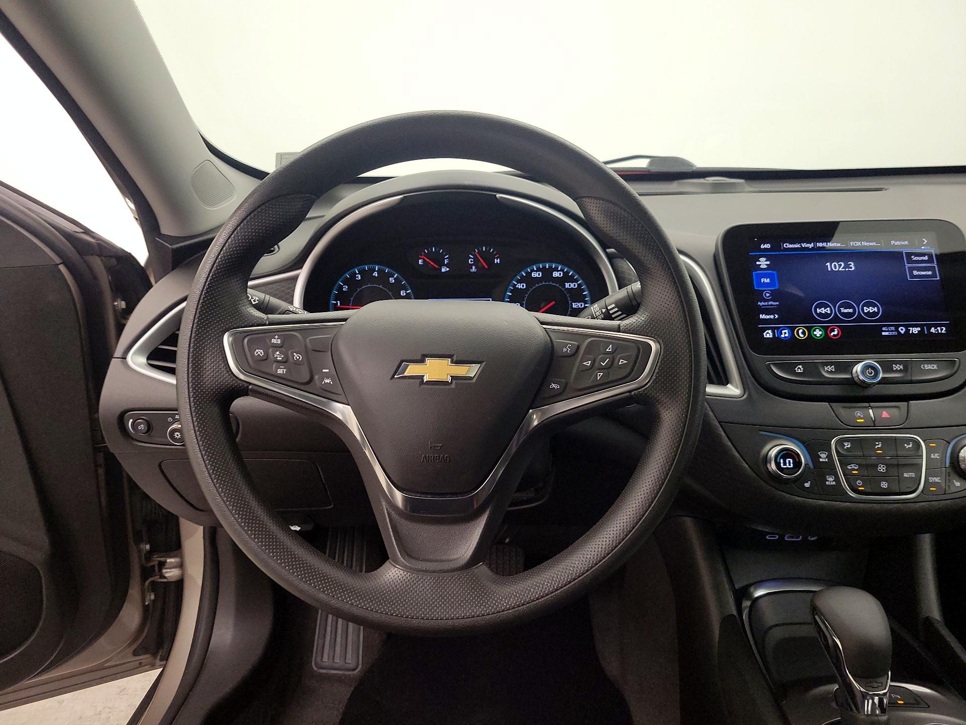 Thumbnail: 2024 Chevrolet Malibu - 10