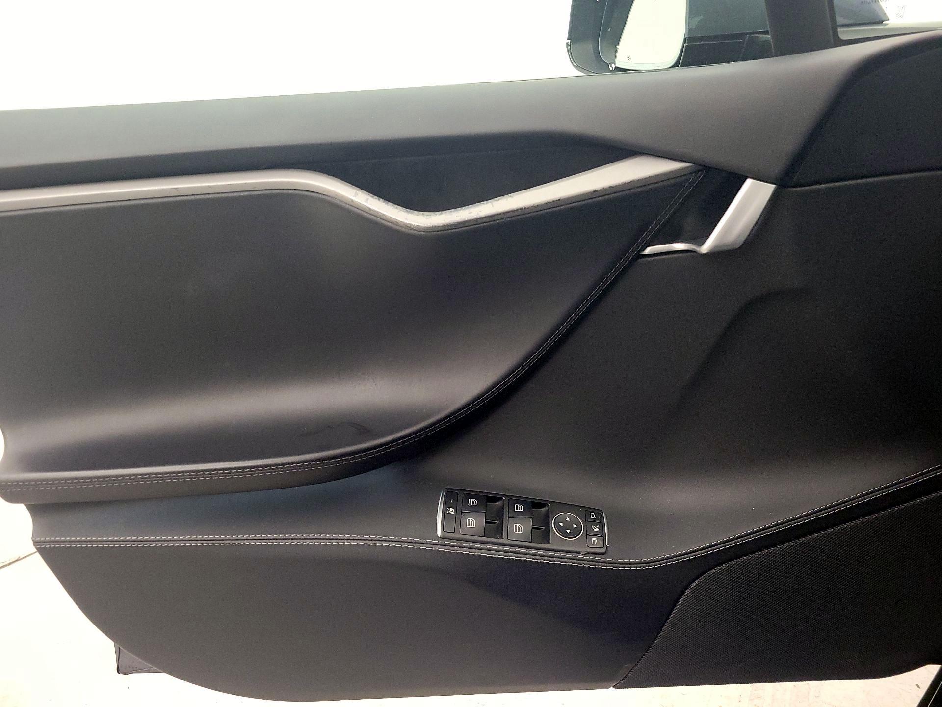 Thumbnail: 2019 Tesla Model S - 12