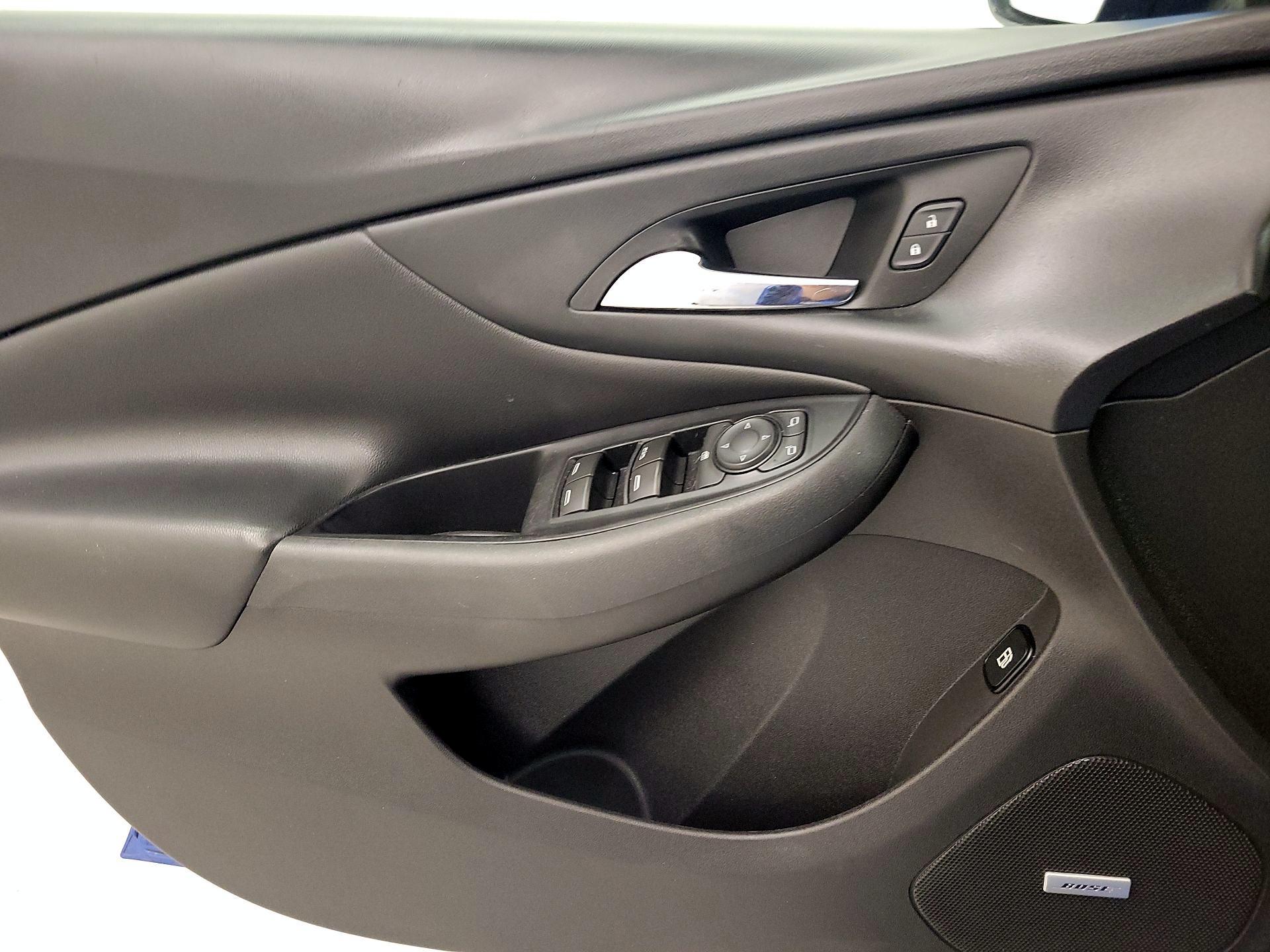 Thumbnail: 2017 Chevrolet Volt - 12