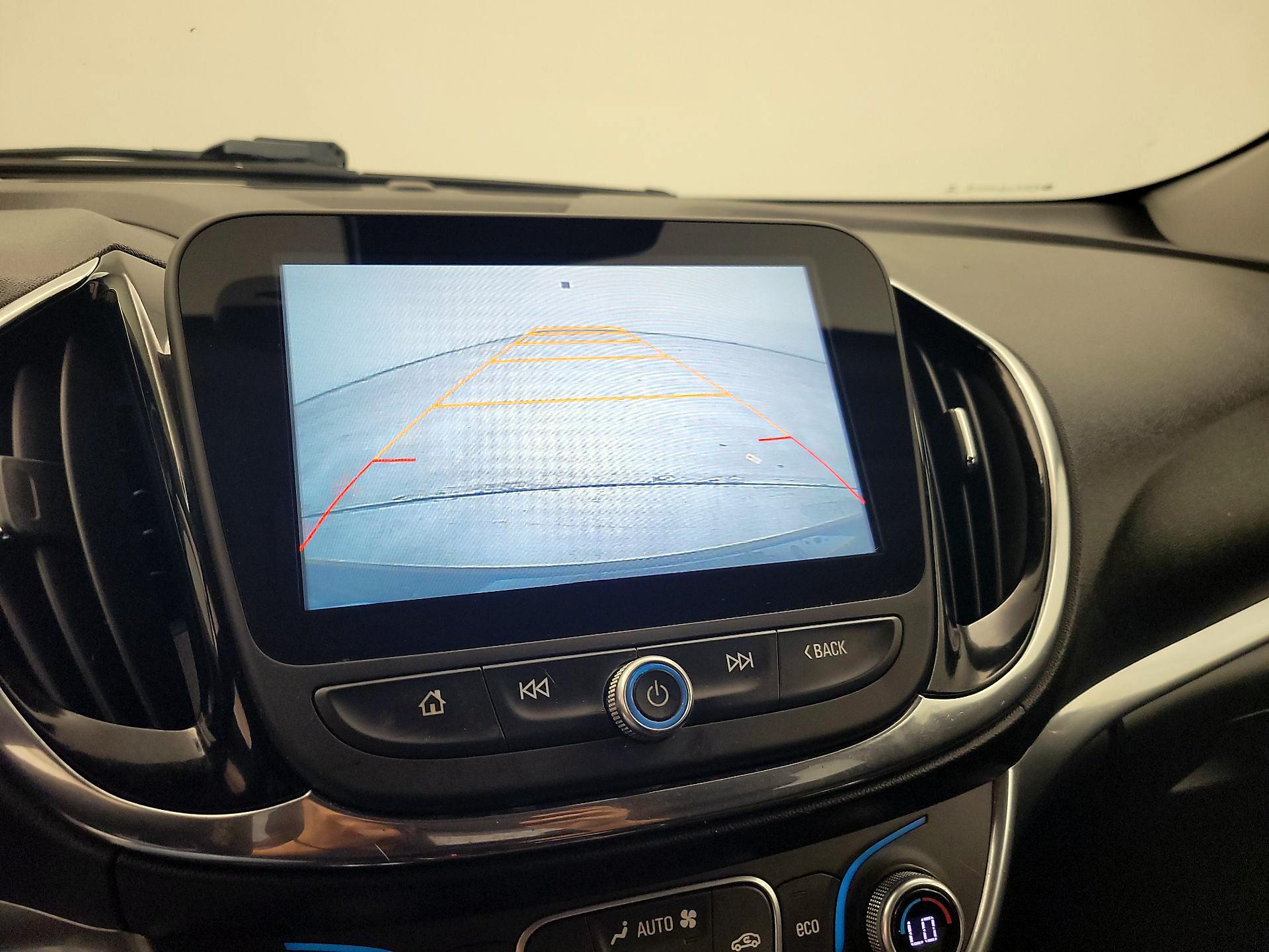 Thumbnail: 2017 Chevrolet Volt - 14