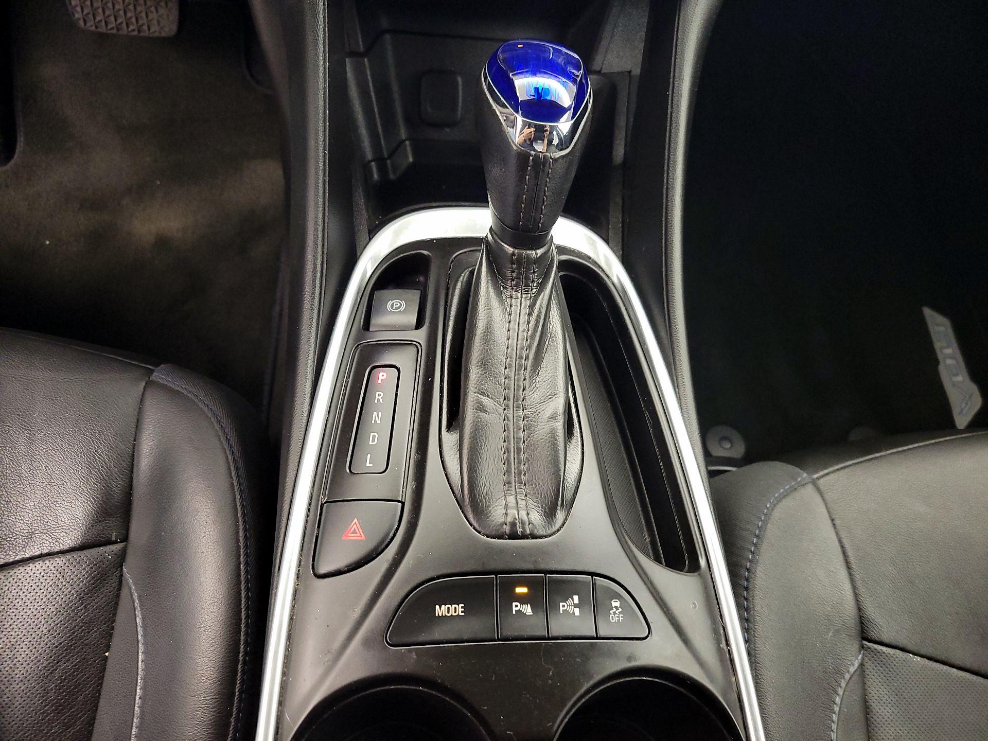 Thumbnail: 2017 Chevrolet Volt - 17