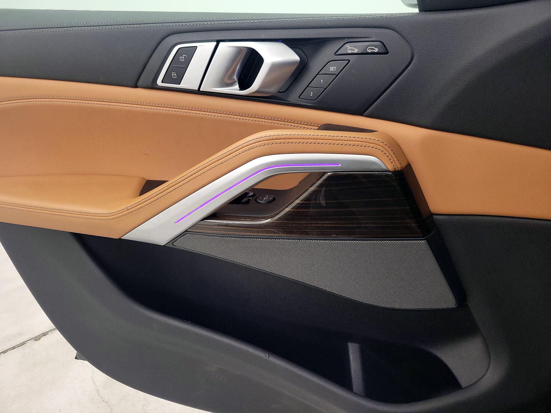 Thumbnail: 2021 BMW X6 - 12