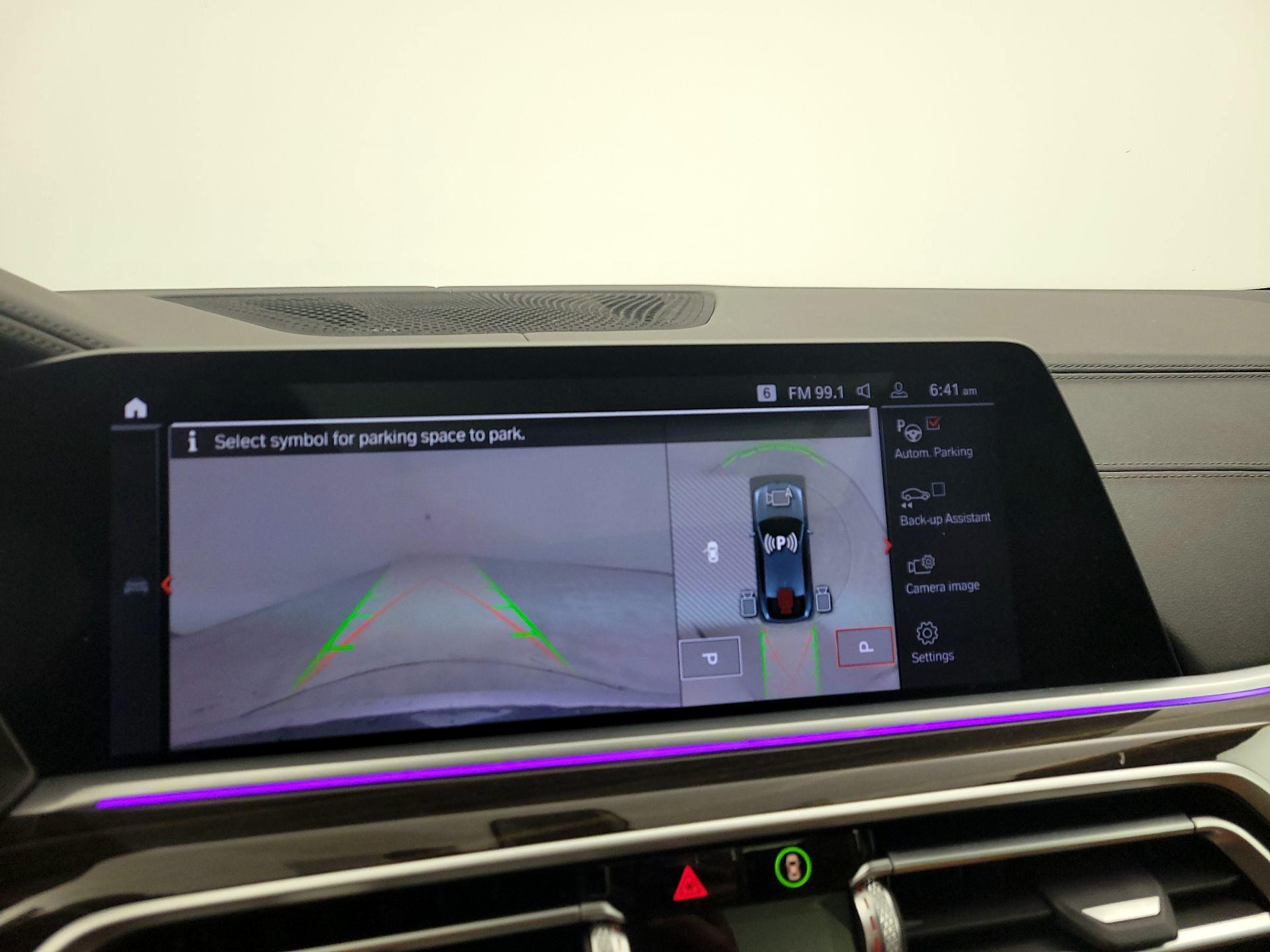 Thumbnail: 2021 BMW X6 - 15