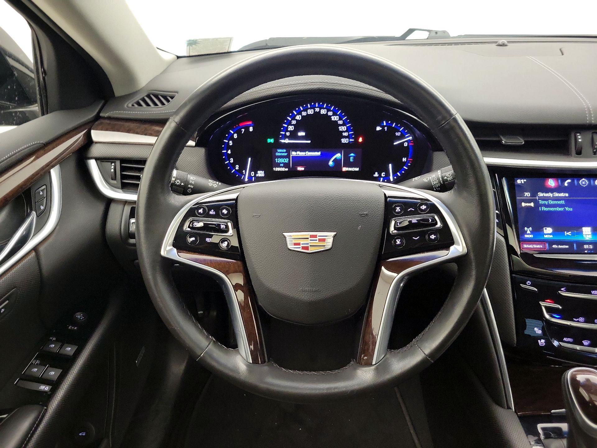 Thumbnail: 2016 Cadillac XTS - 10