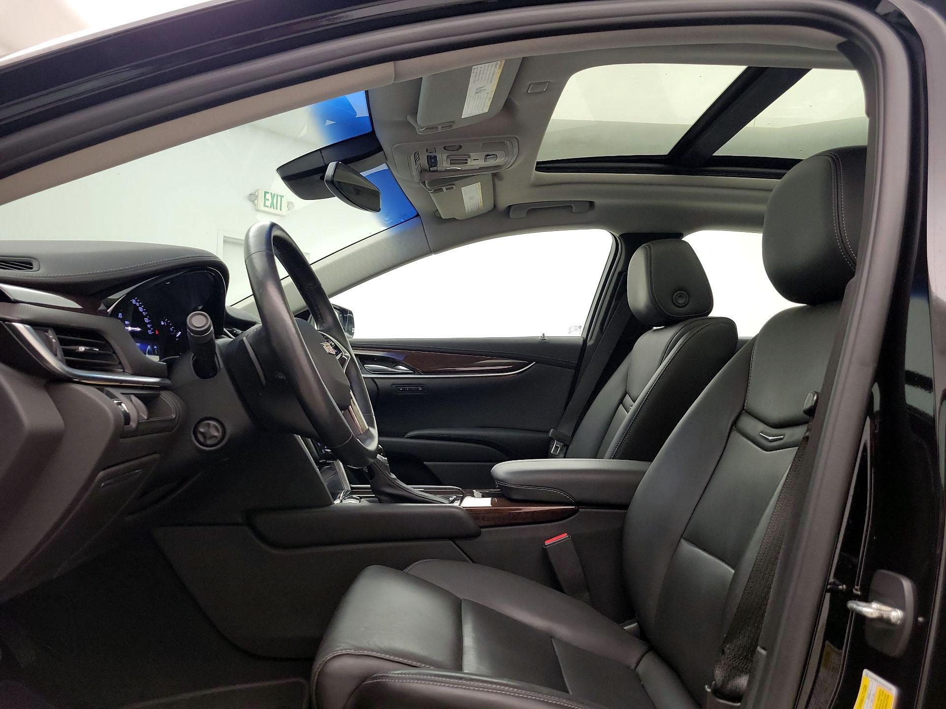 Thumbnail: 2016 Cadillac XTS - 20