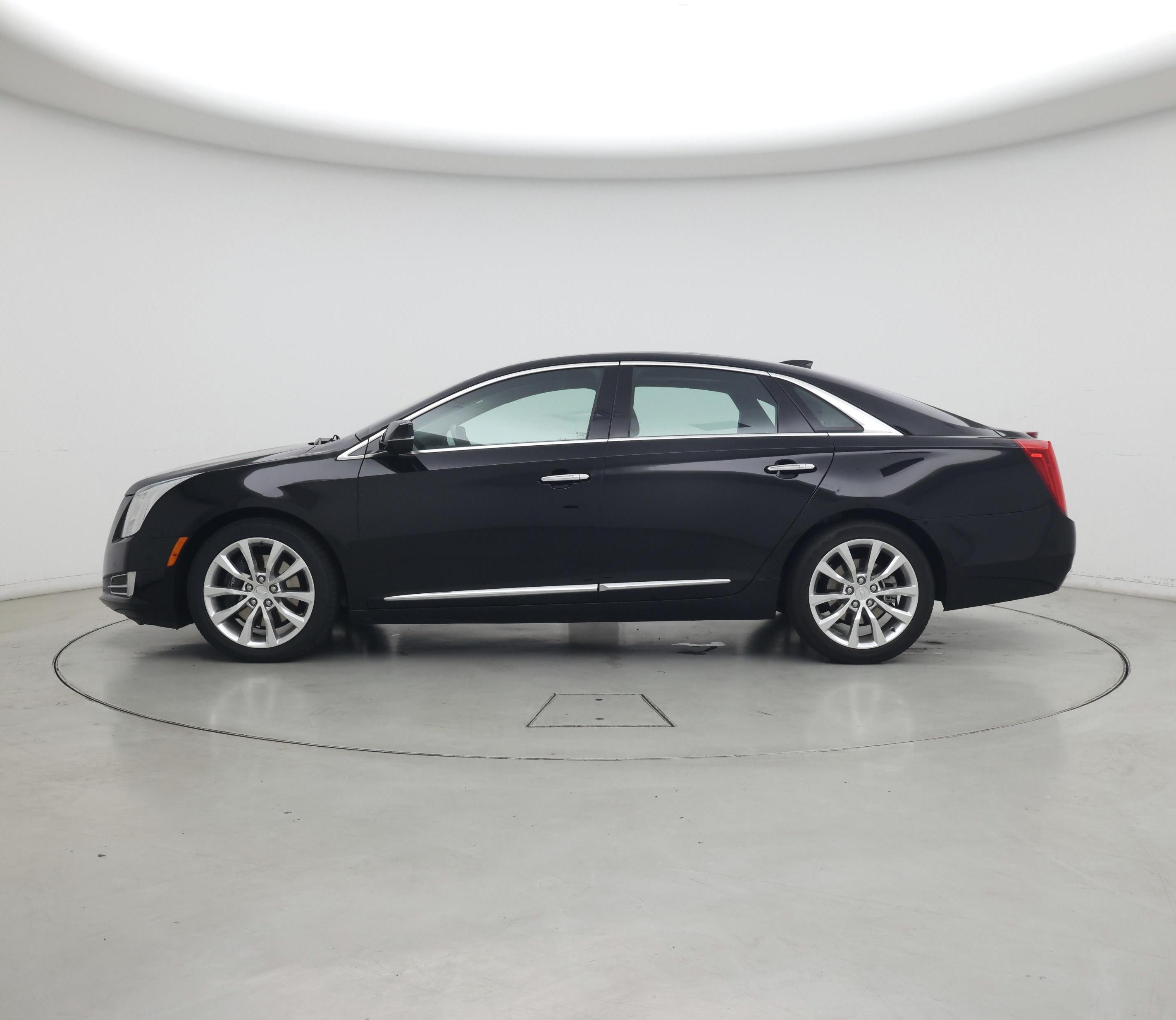 Thumbnail: 2016 Cadillac XTS - 3