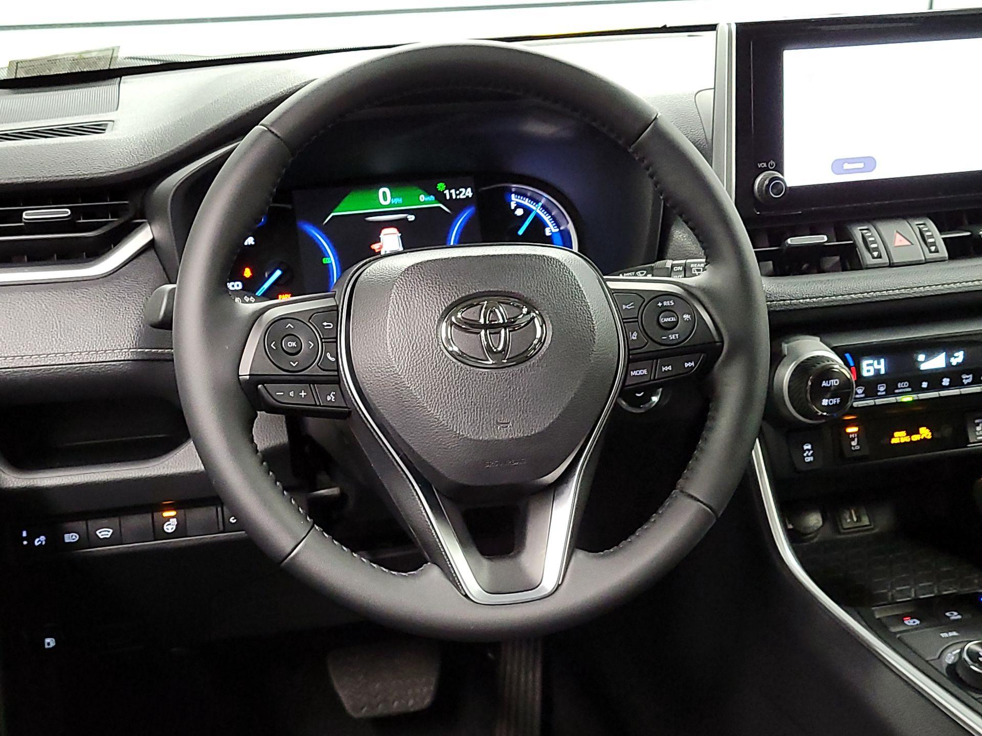 Thumbnail: 2025 Toyota RAV4 - 10