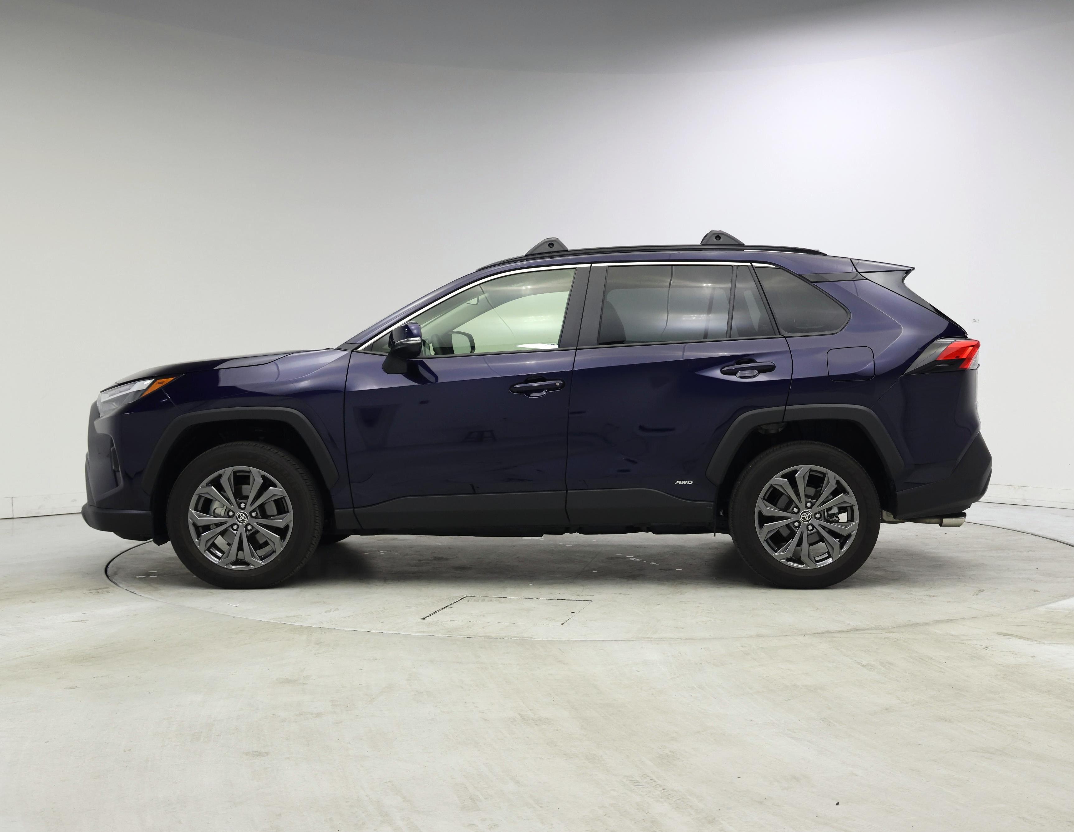 Thumbnail: 2025 Toyota RAV4 - 3