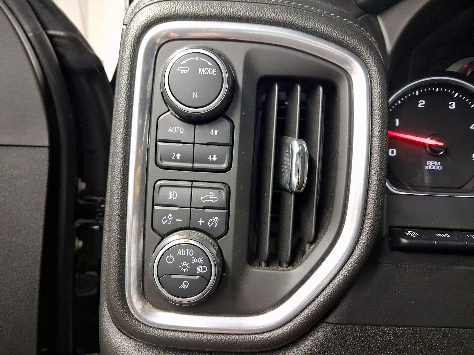 2020 Chevrolet Silverado 3500HD LTZ - Photo 14