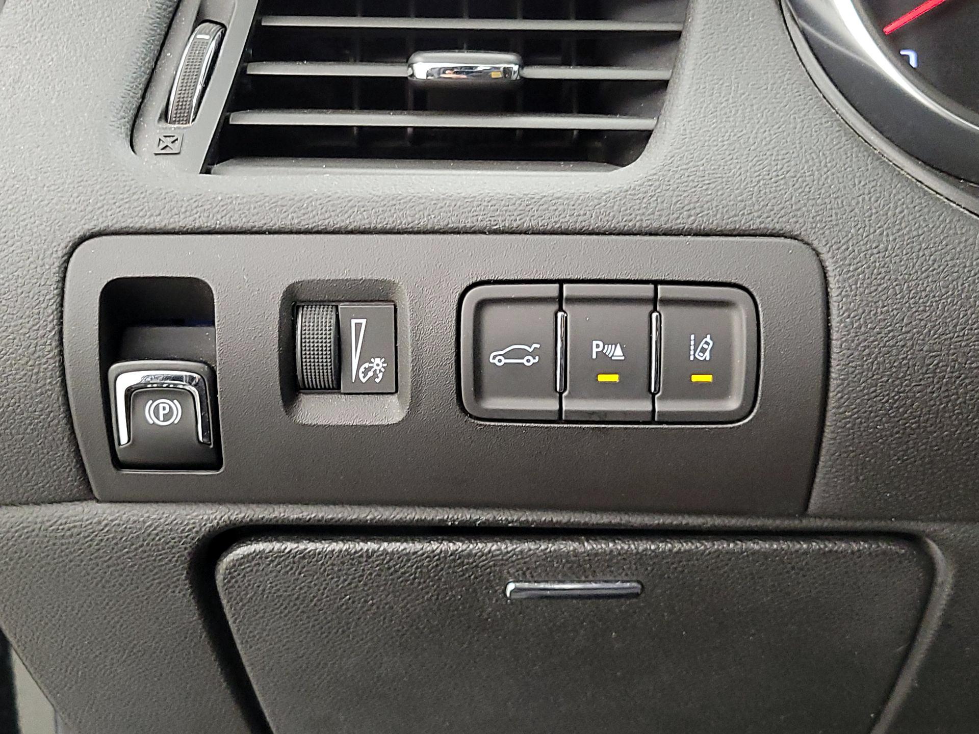 Thumbnail: 2016 Chevrolet Impala - 13