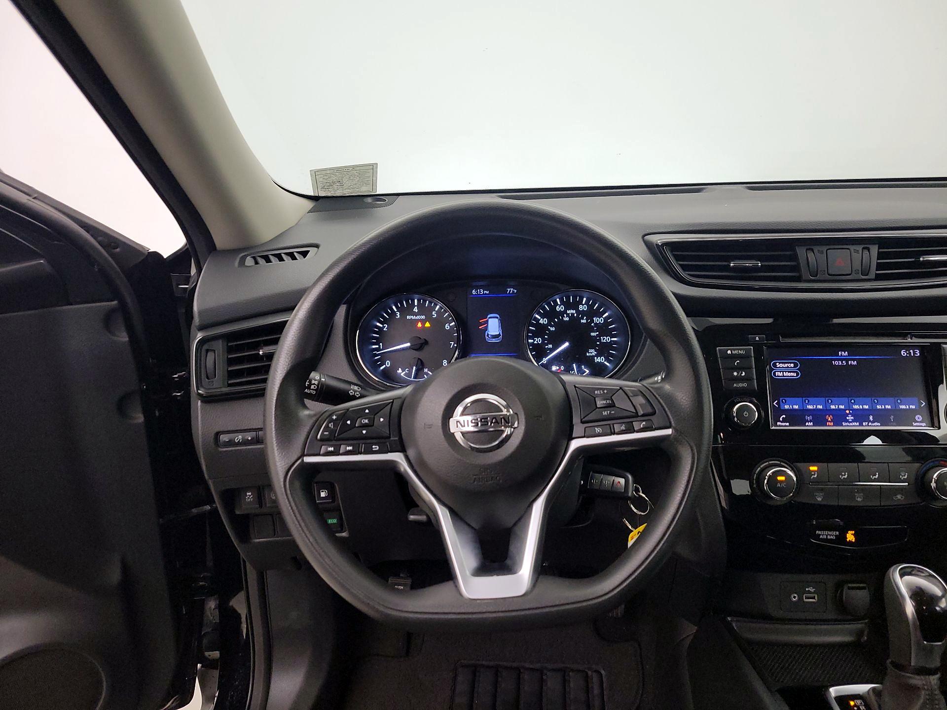 Thumbnail: 2019 Nissan Rogue - 10