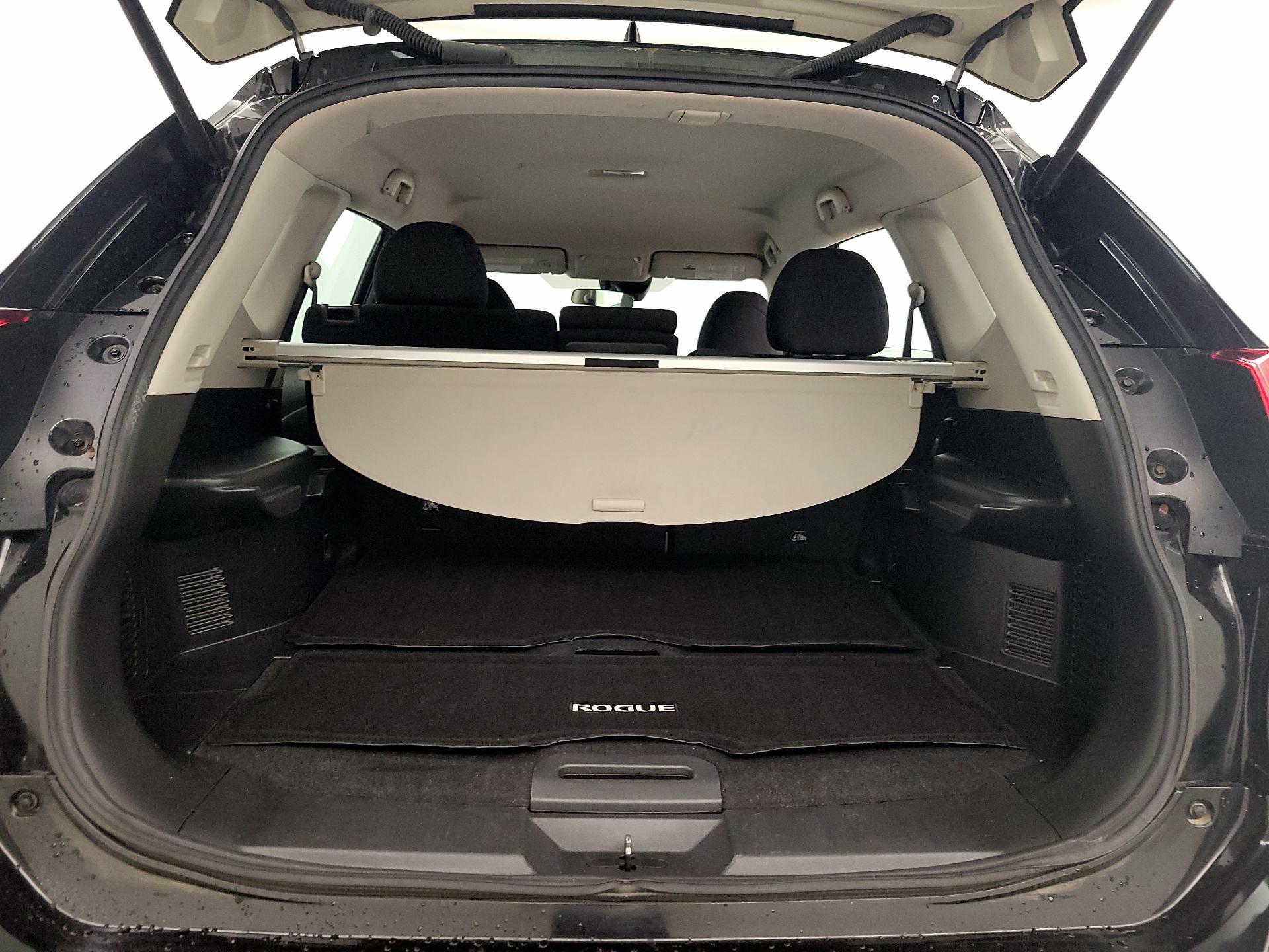 Thumbnail: 2019 Nissan Rogue - 20