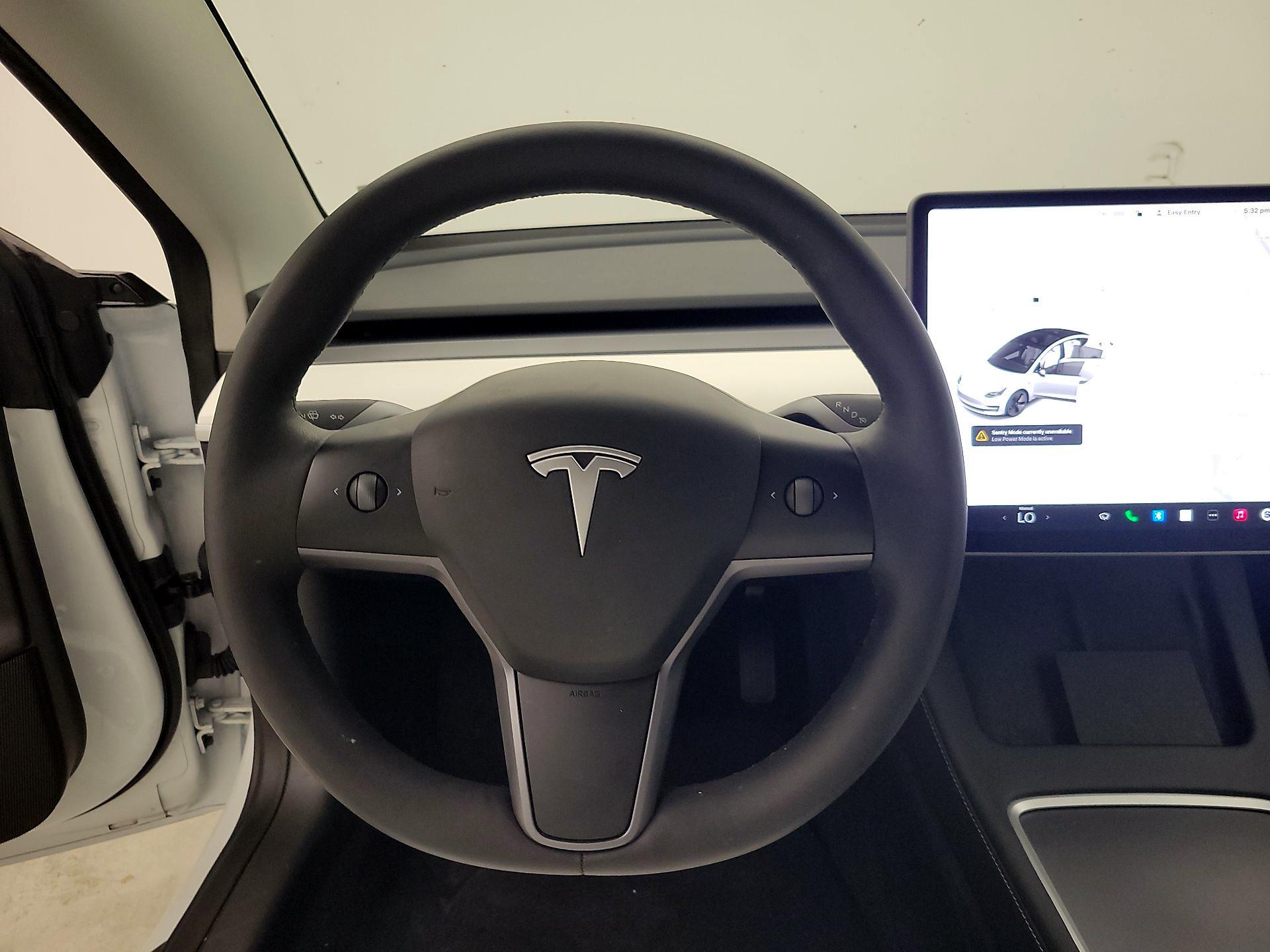 Thumbnail: 2023 Tesla Model 3 - 10