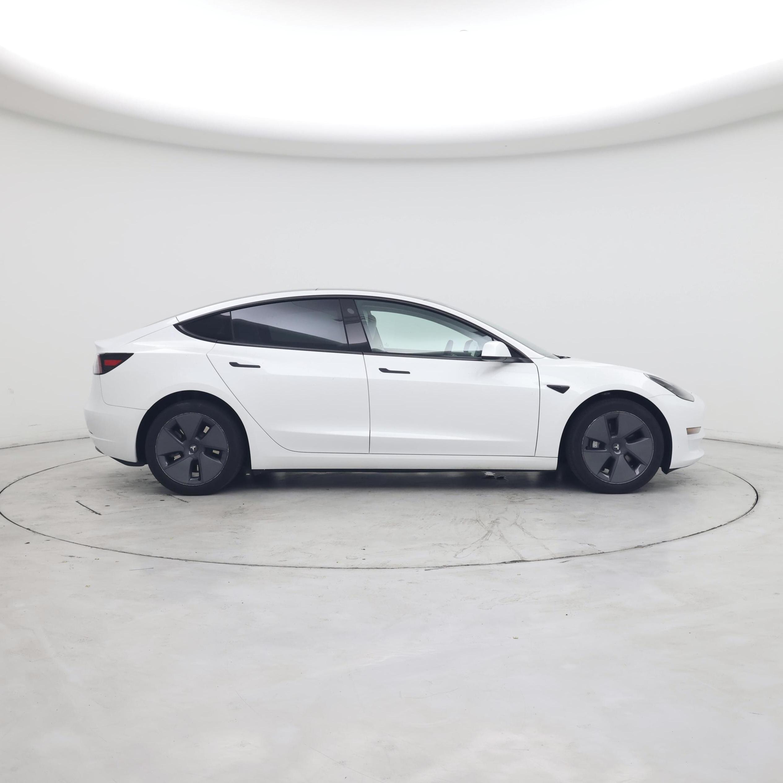 Thumbnail: 2023 Tesla Model 3 - 7