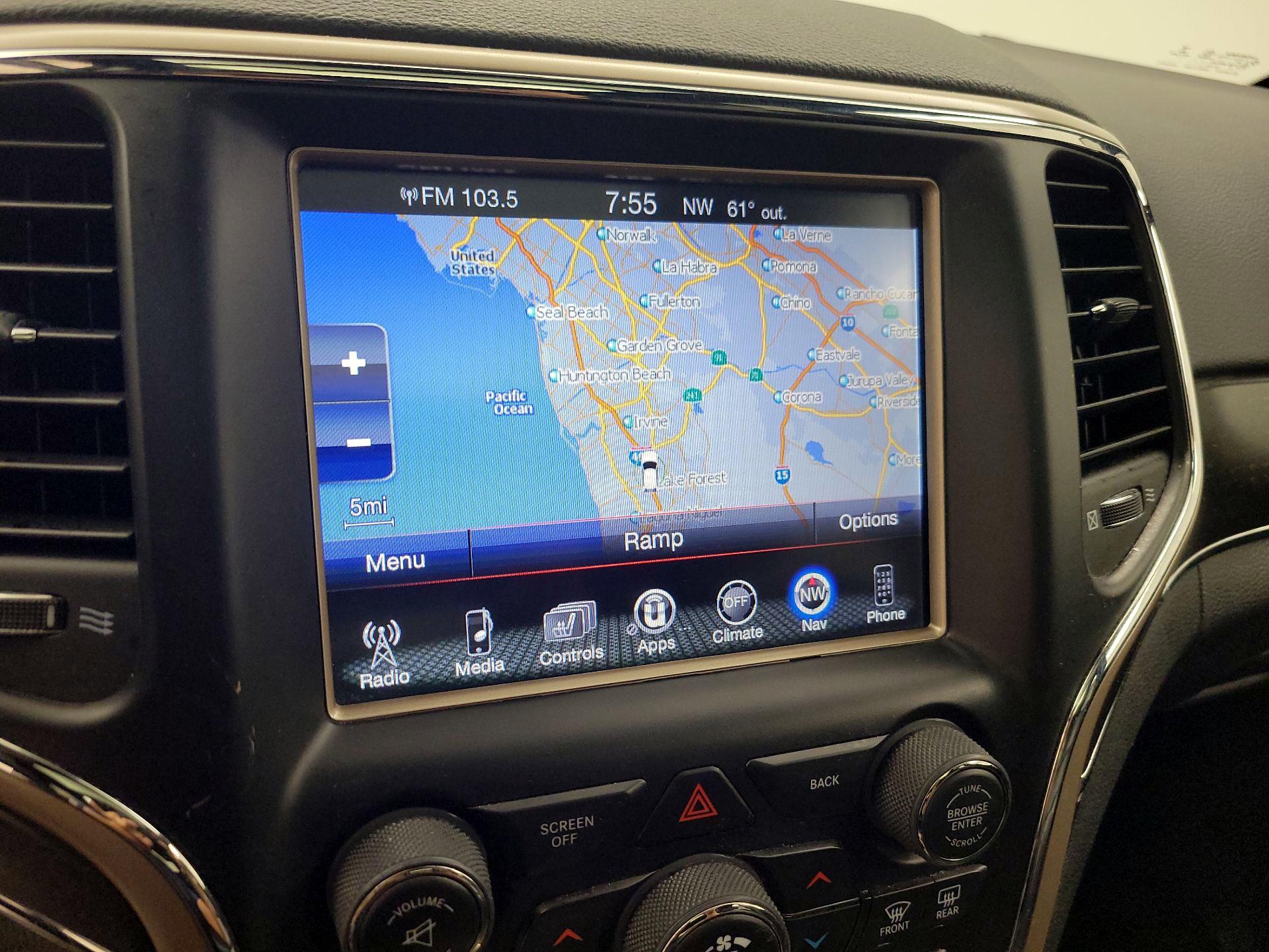 Thumbnail: 2017 Jeep Grand Cherokee - 14