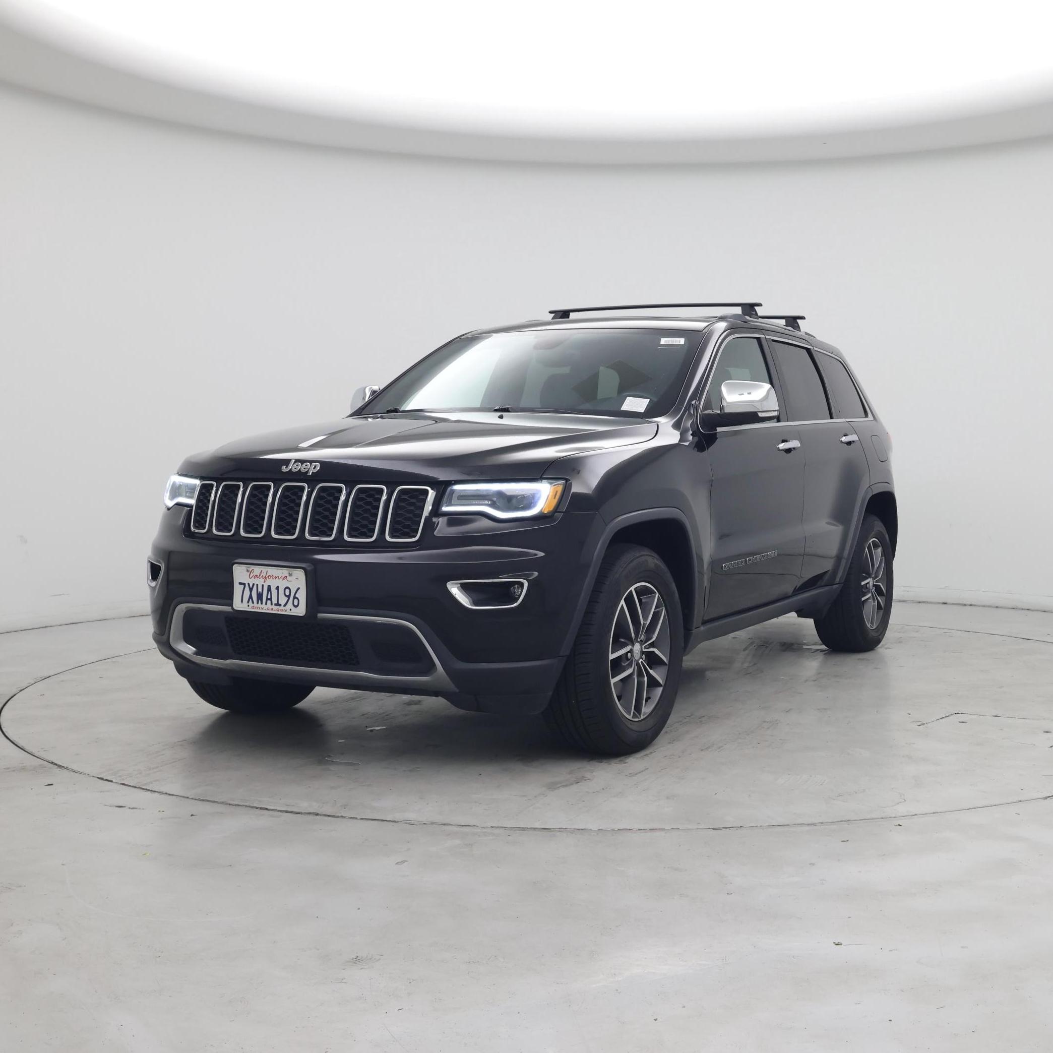Thumbnail: 2017 Jeep Grand Cherokee - 4