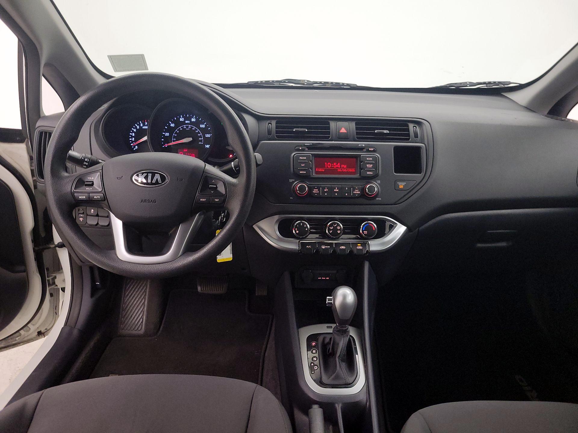 Thumbnail: 2014 Kia Rio - 9
