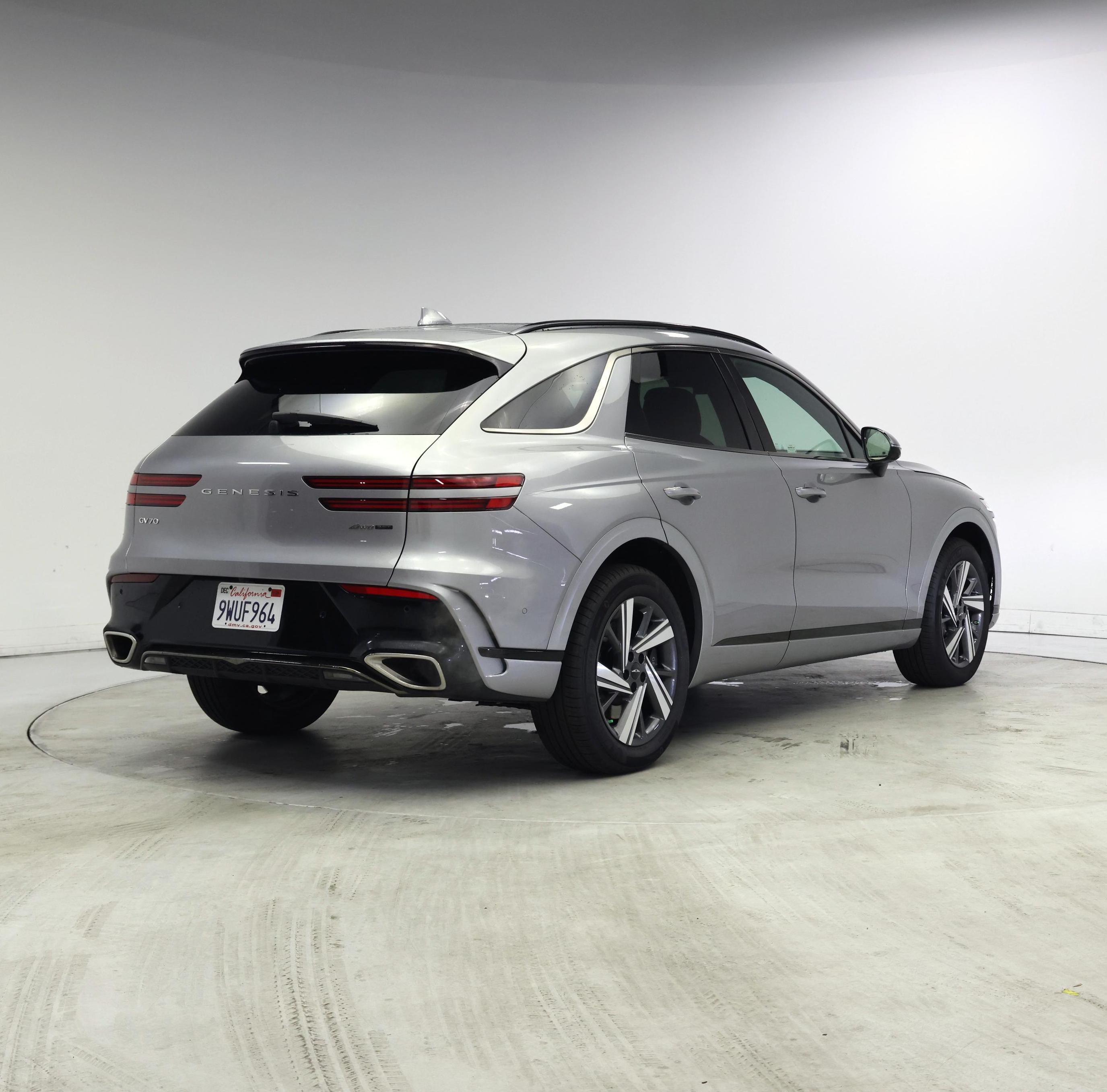 Thumbnail: 2026 Genesis GV70 - 8