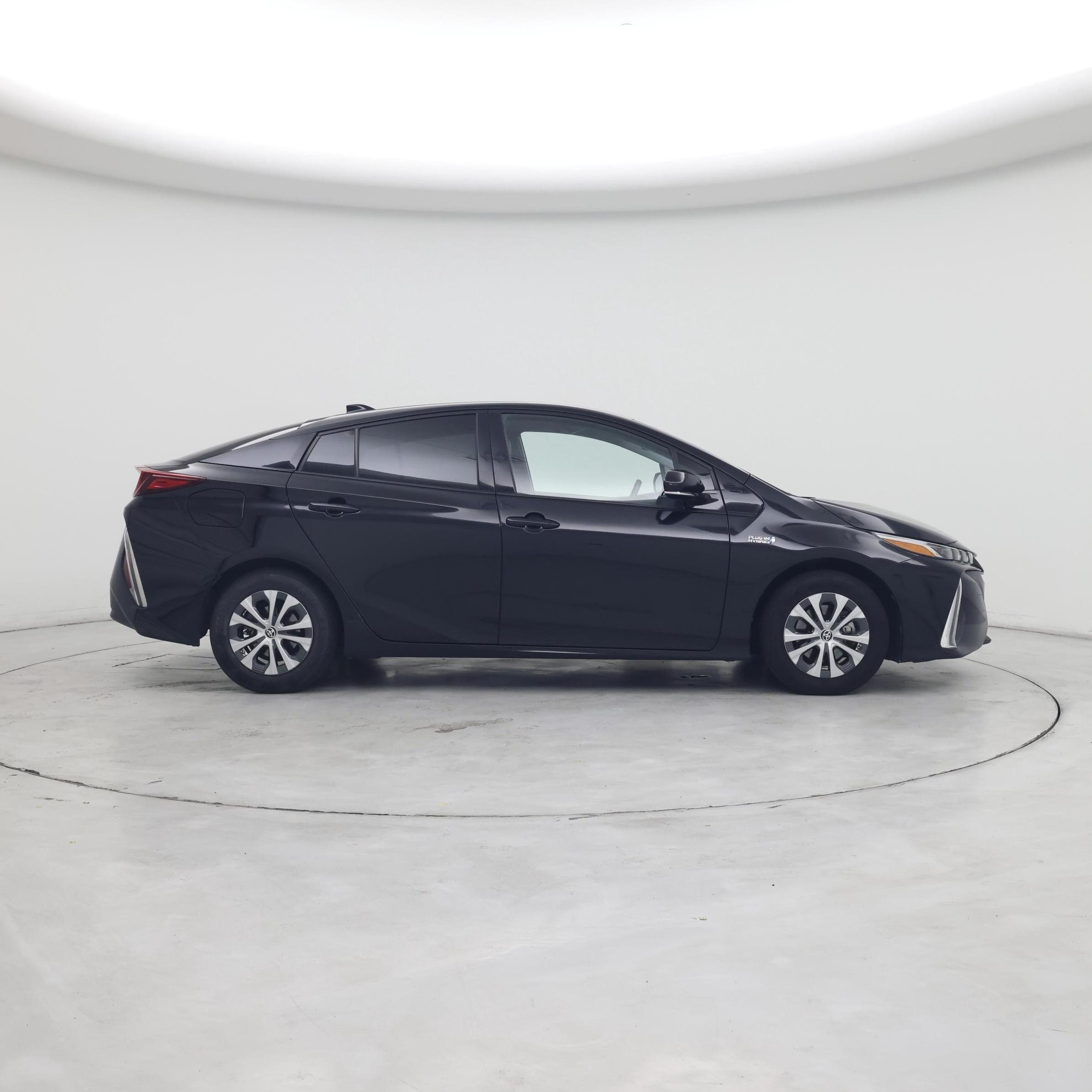 Thumbnail: 2020 Toyota Prius Prime - 7