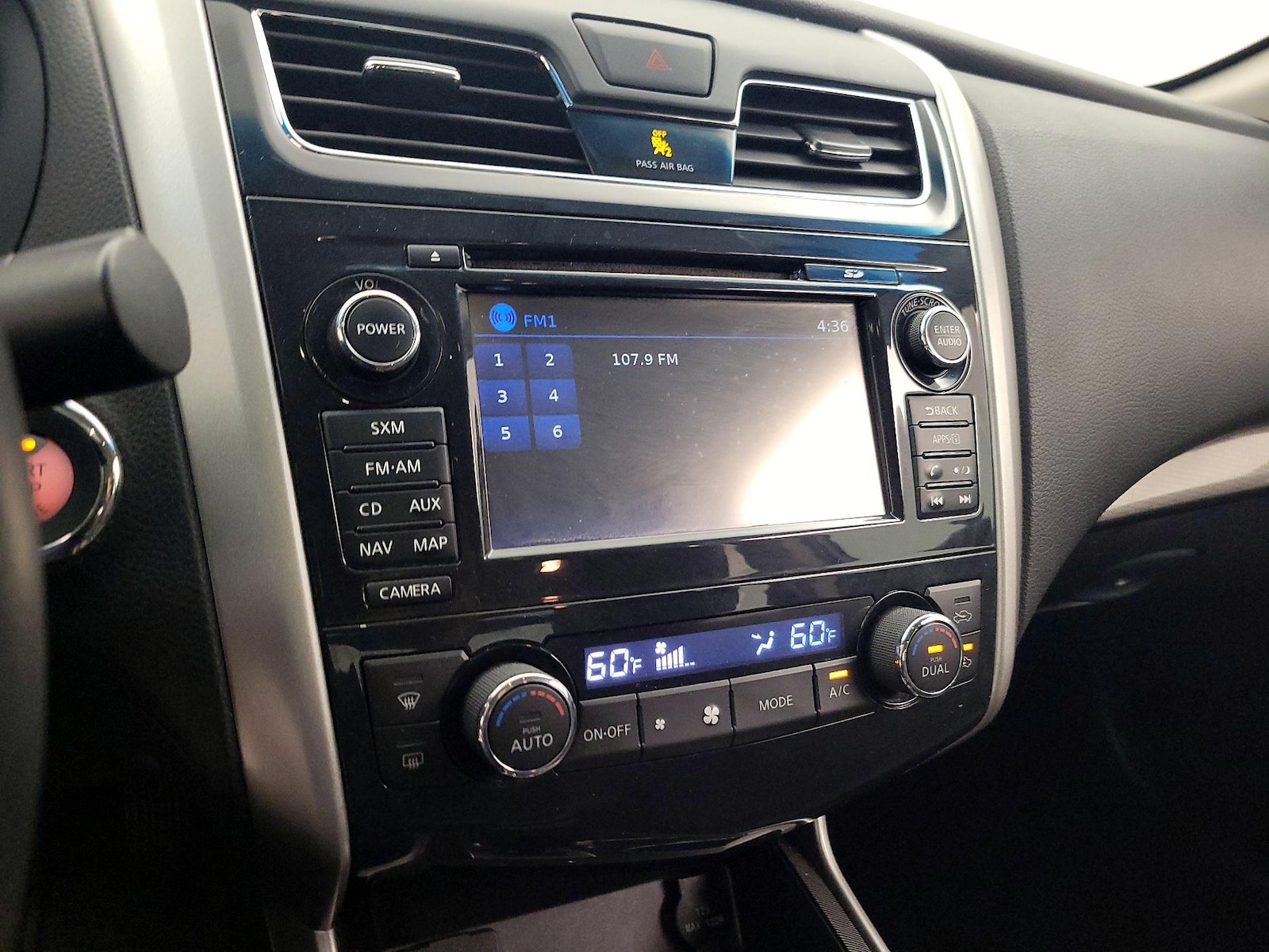 2015 Nissan Altima SL - Photo 16