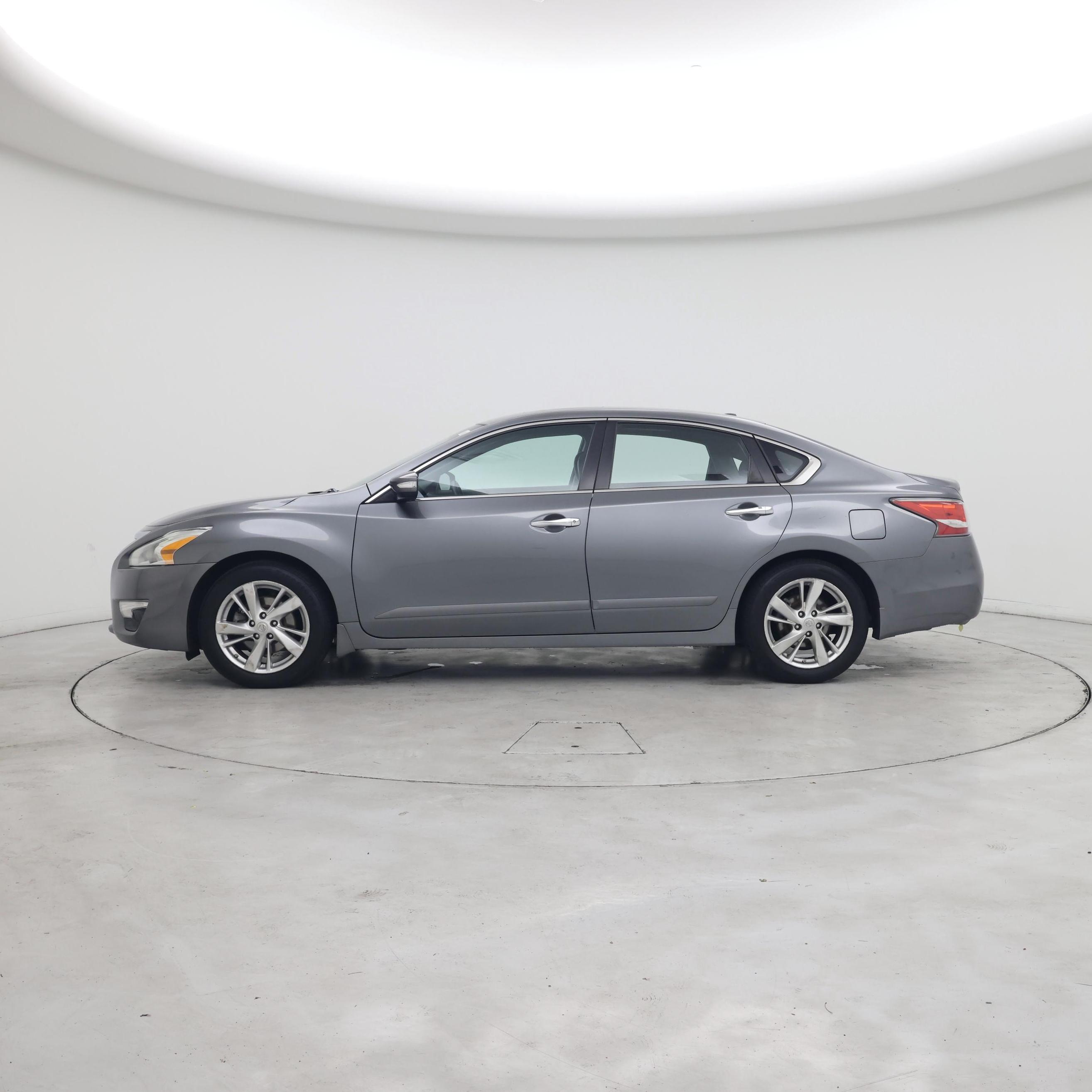 Thumbnail: 2015 Nissan Altima - 3