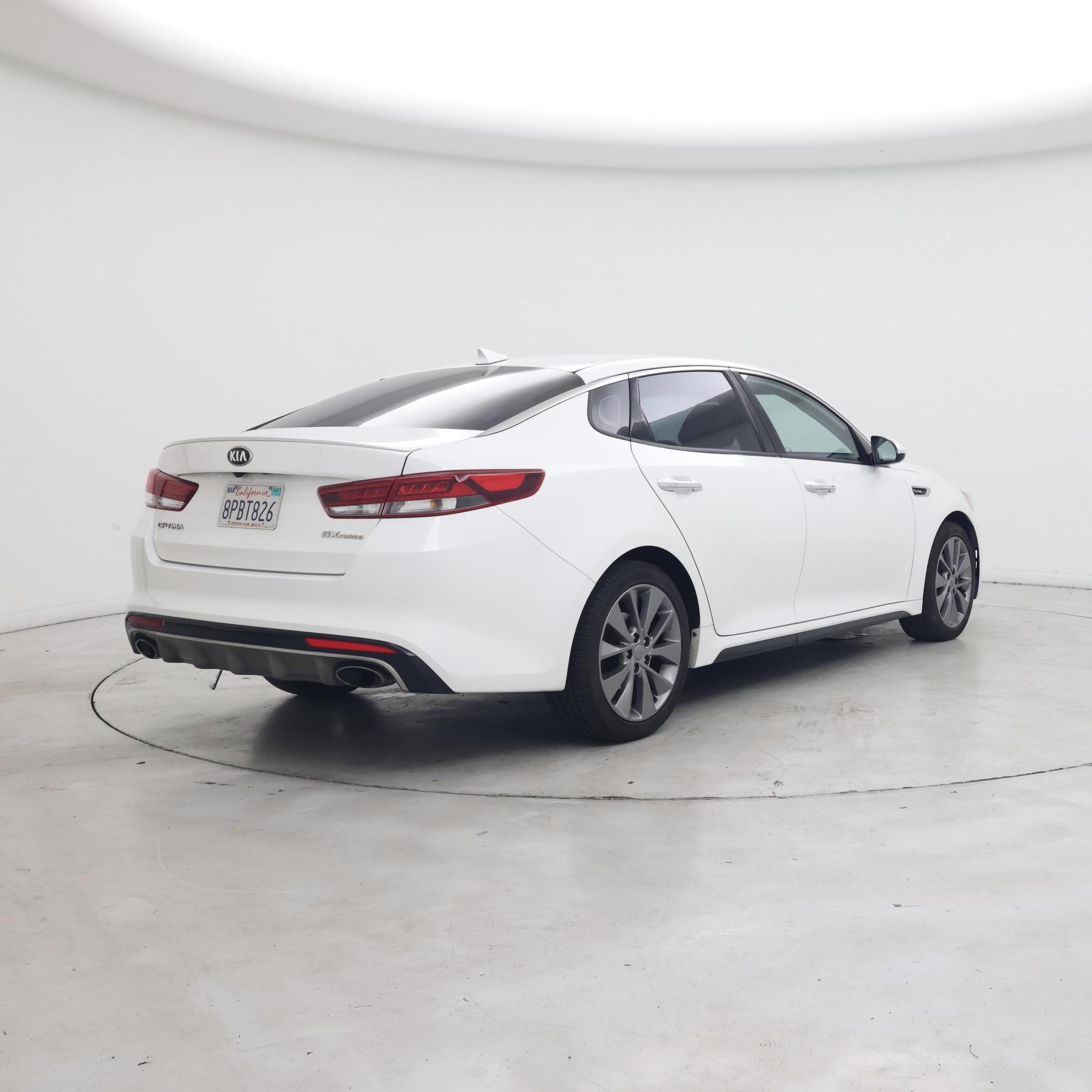 Thumbnail: 2016 Kia Optima - 8