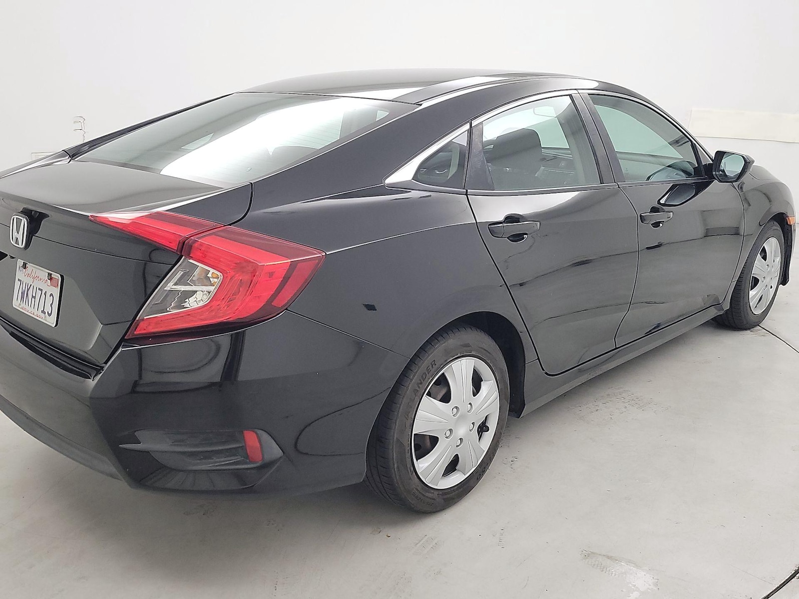 2016 Honda Civic LX - Photo 5