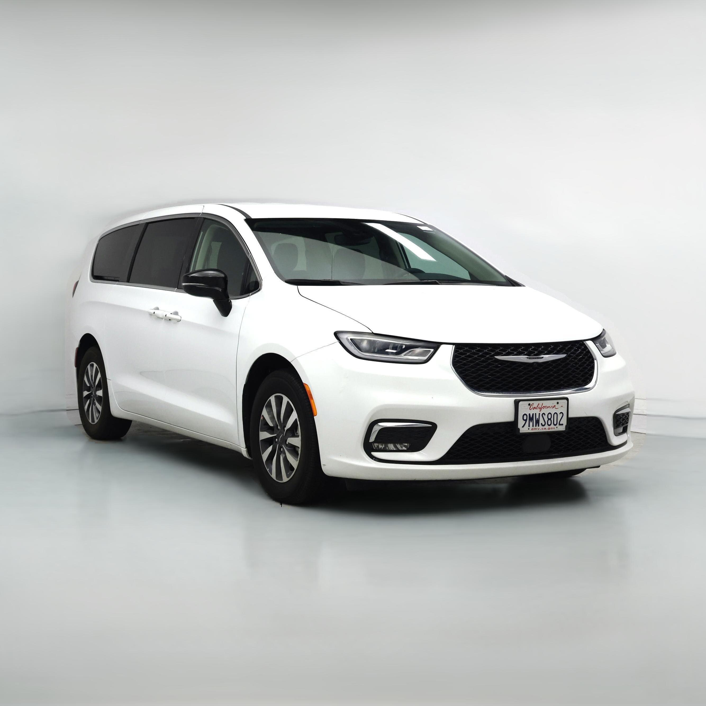 Thumbnail: 2024 Chrysler Pacifica - 1