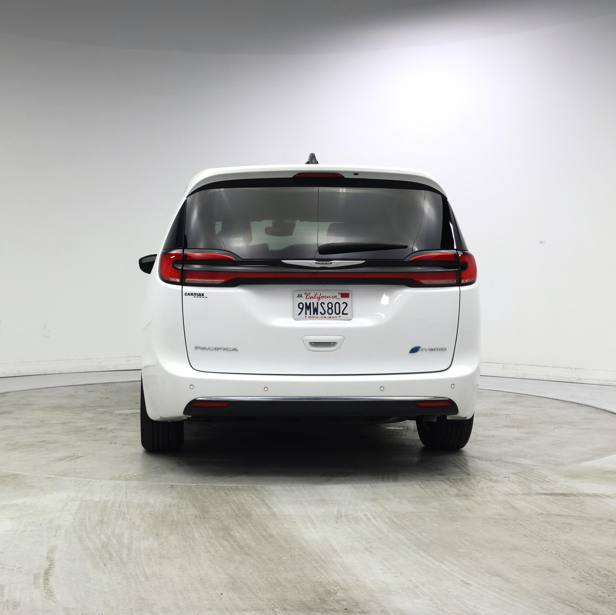Thumbnail: 2024 Chrysler Pacifica - 6