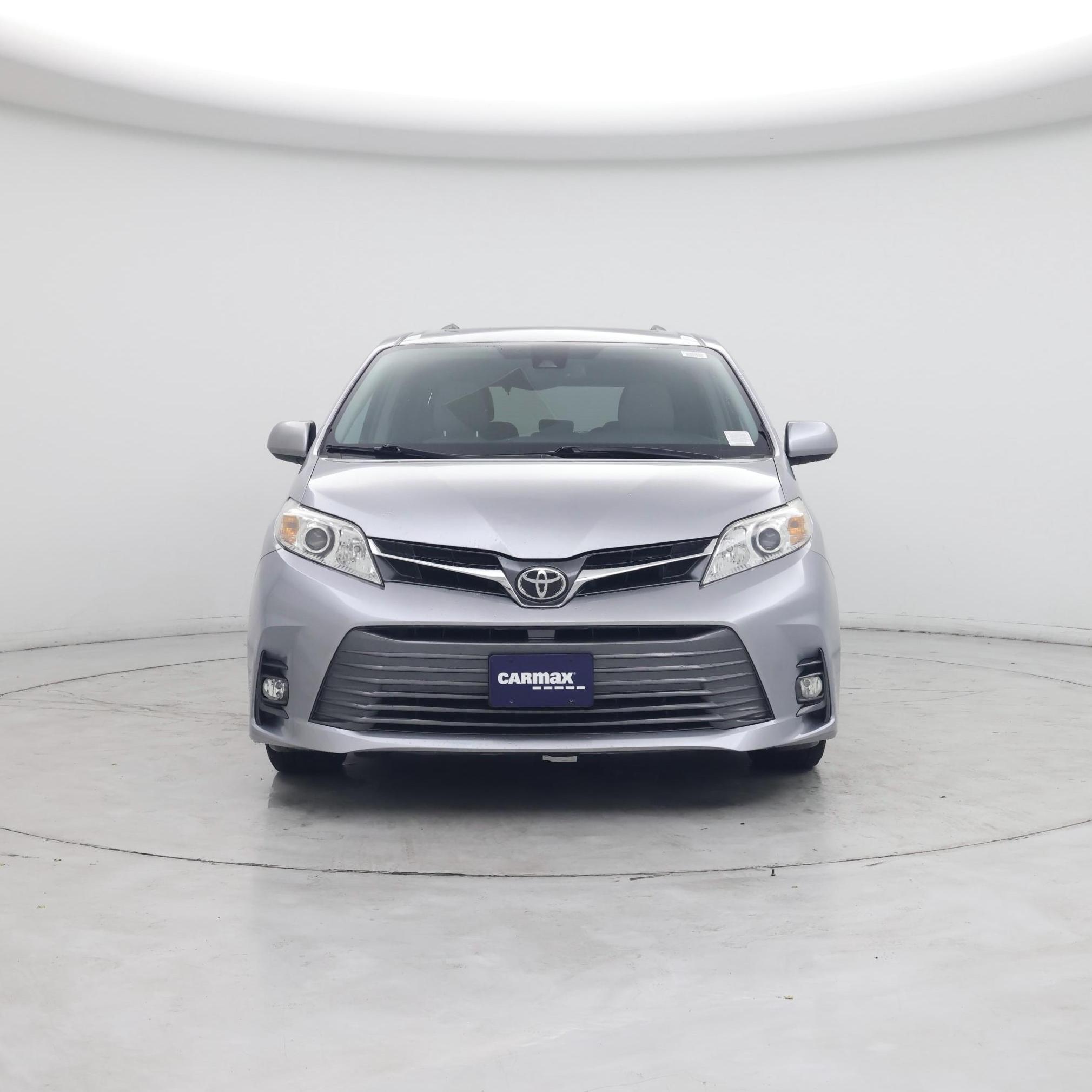 Thumbnail: 2018 Toyota Sienna - 5