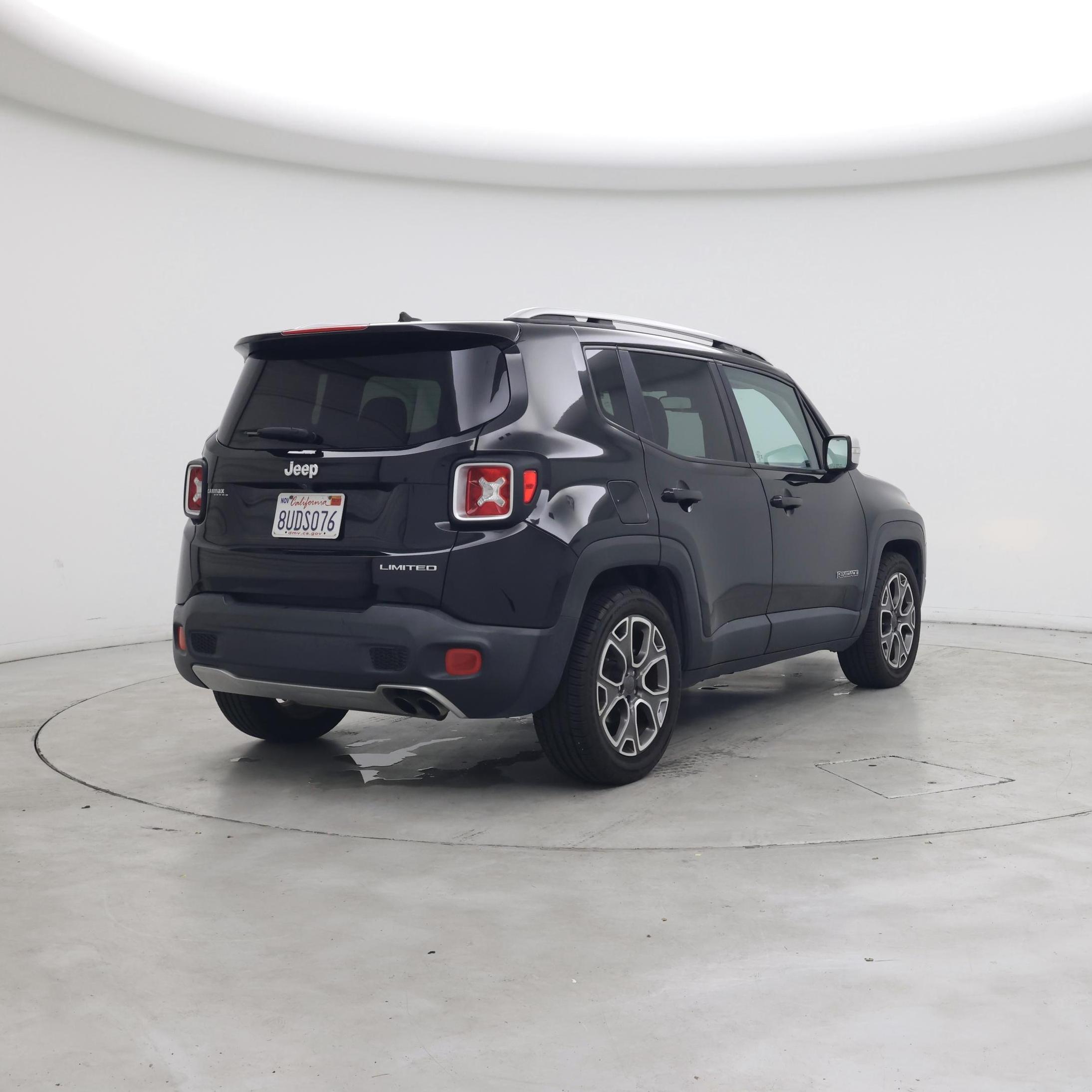 Thumbnail: 2016 Jeep Renegade - 8