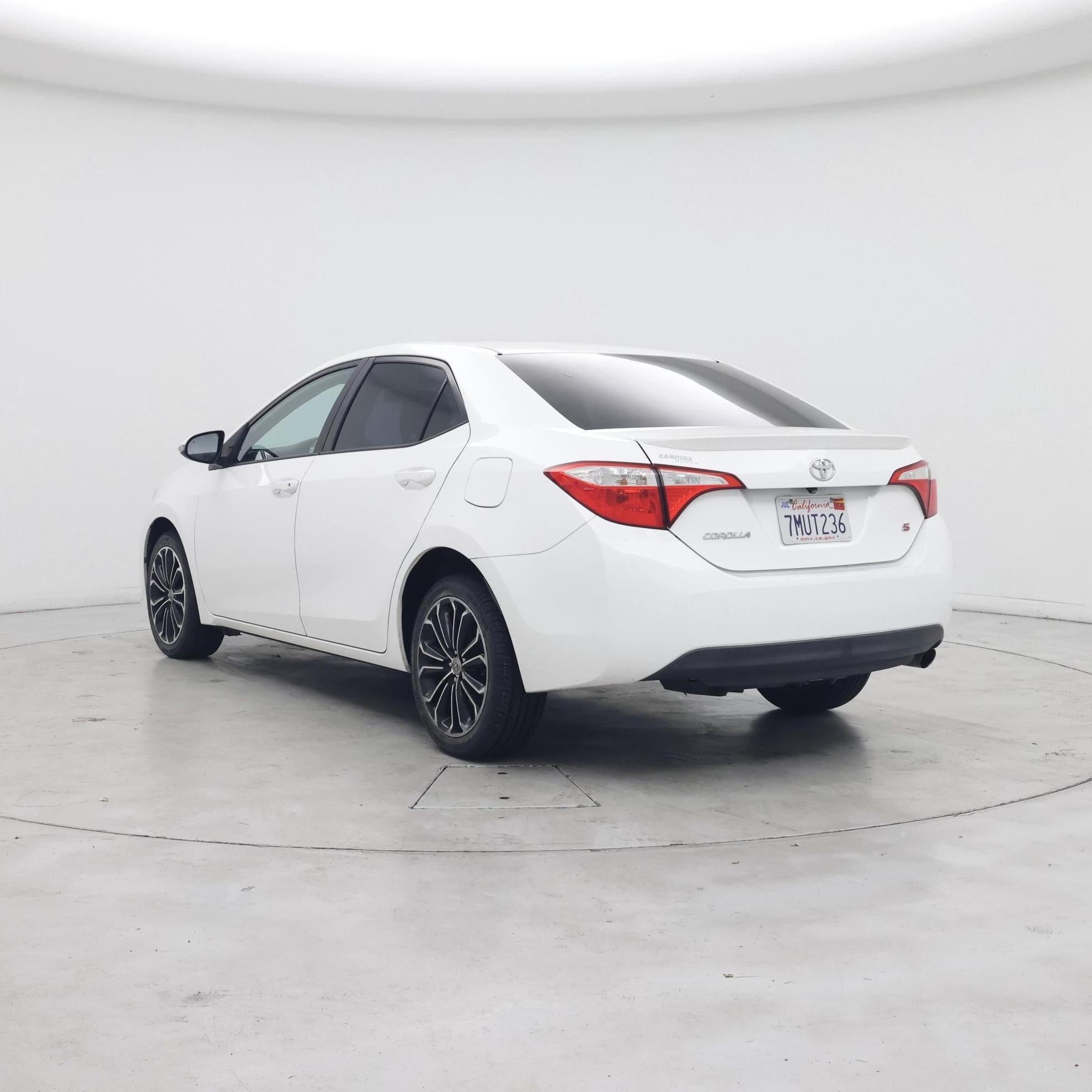 Thumbnail: 2015 Toyota Corolla - 2