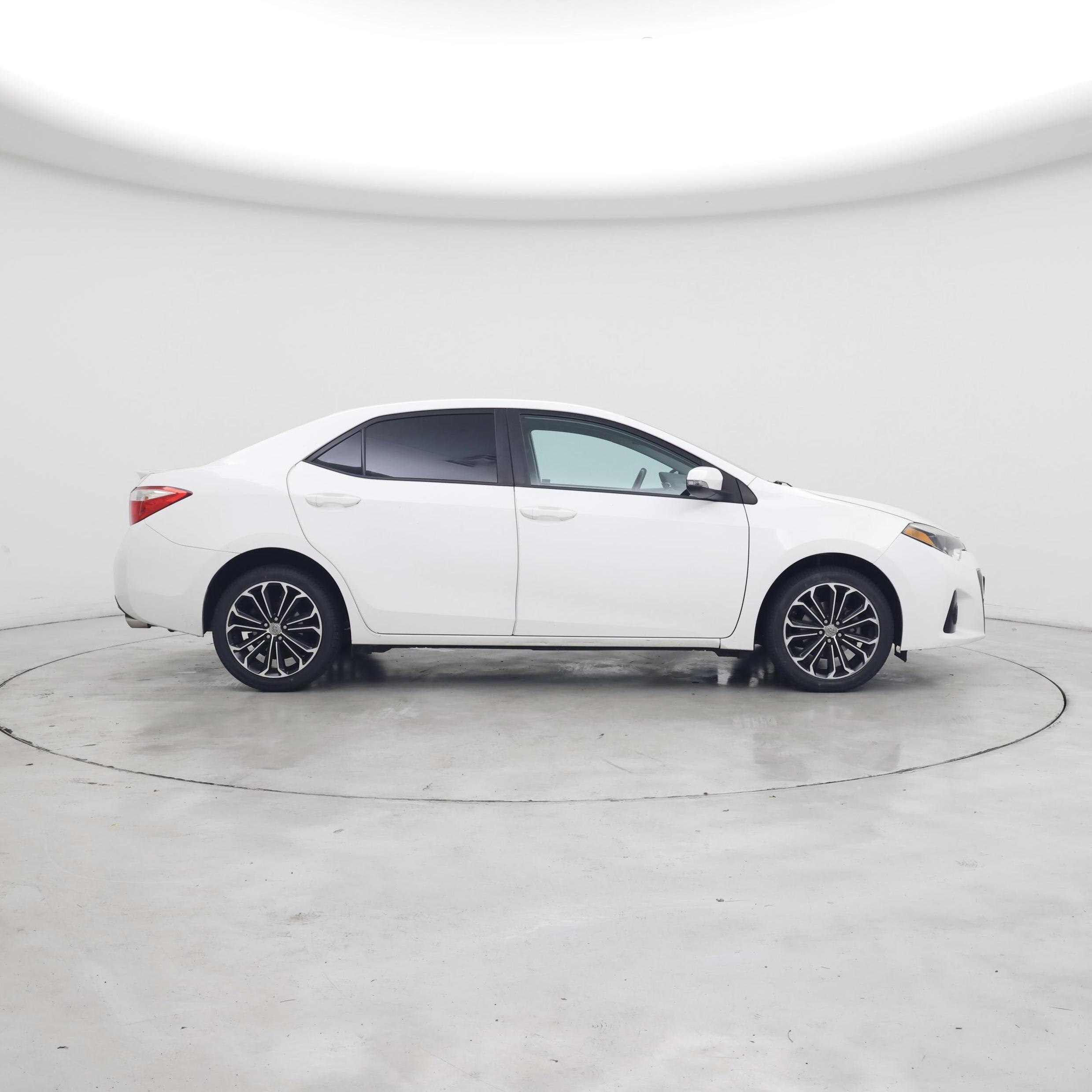 Thumbnail: 2015 Toyota Corolla - 7