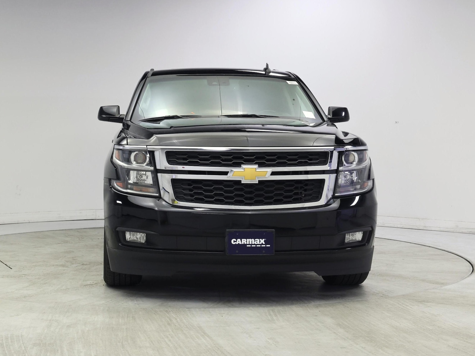 2018 Chevrolet Suburban LT - Photo 6