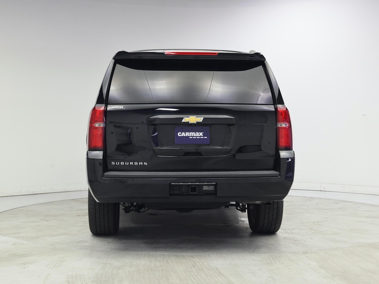 2018 Chevrolet Suburban LT - Photo 7