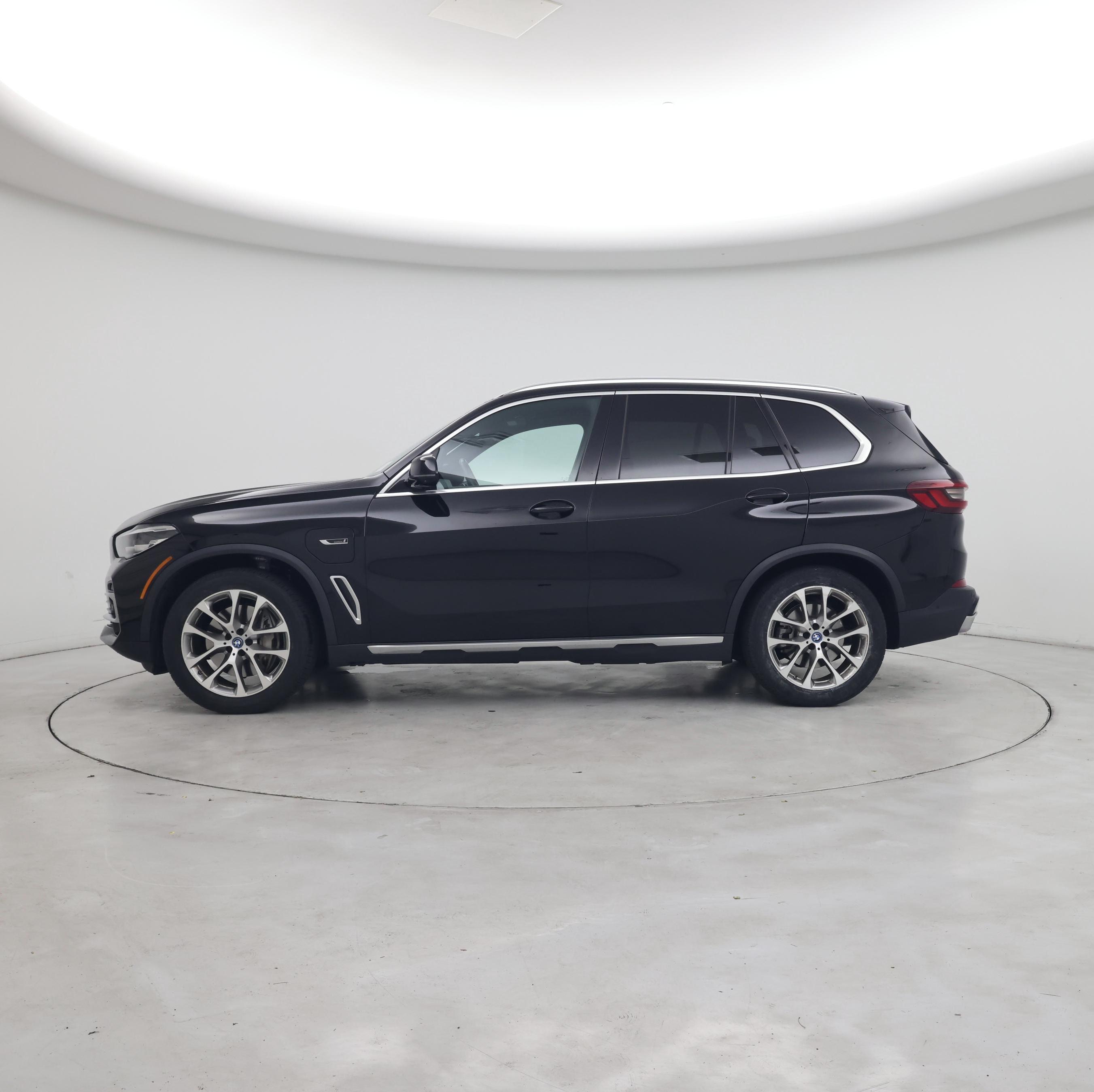 Thumbnail: 2023 BMW X5 - 3