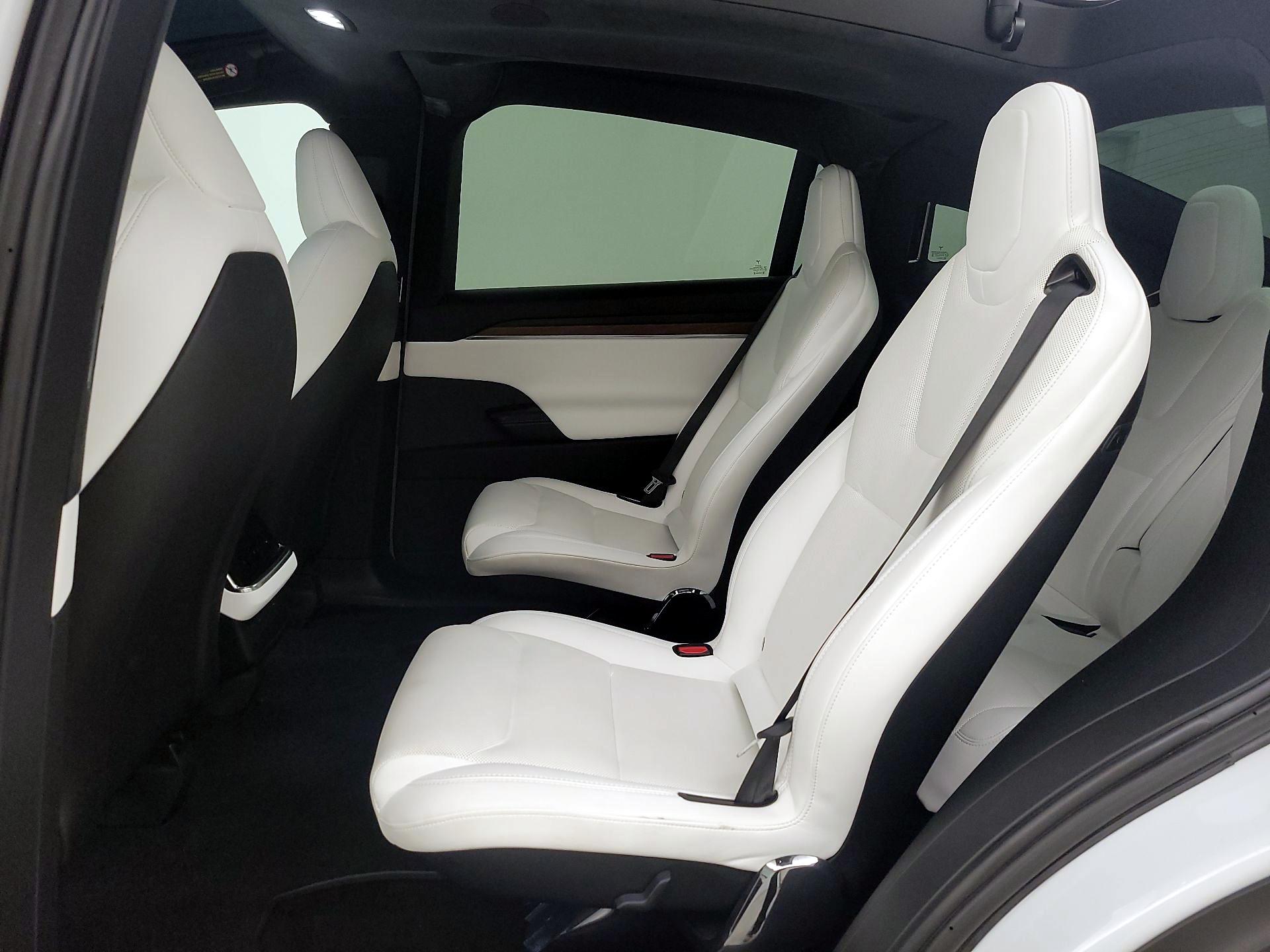 Thumbnail: 2023 Tesla Model X - 18