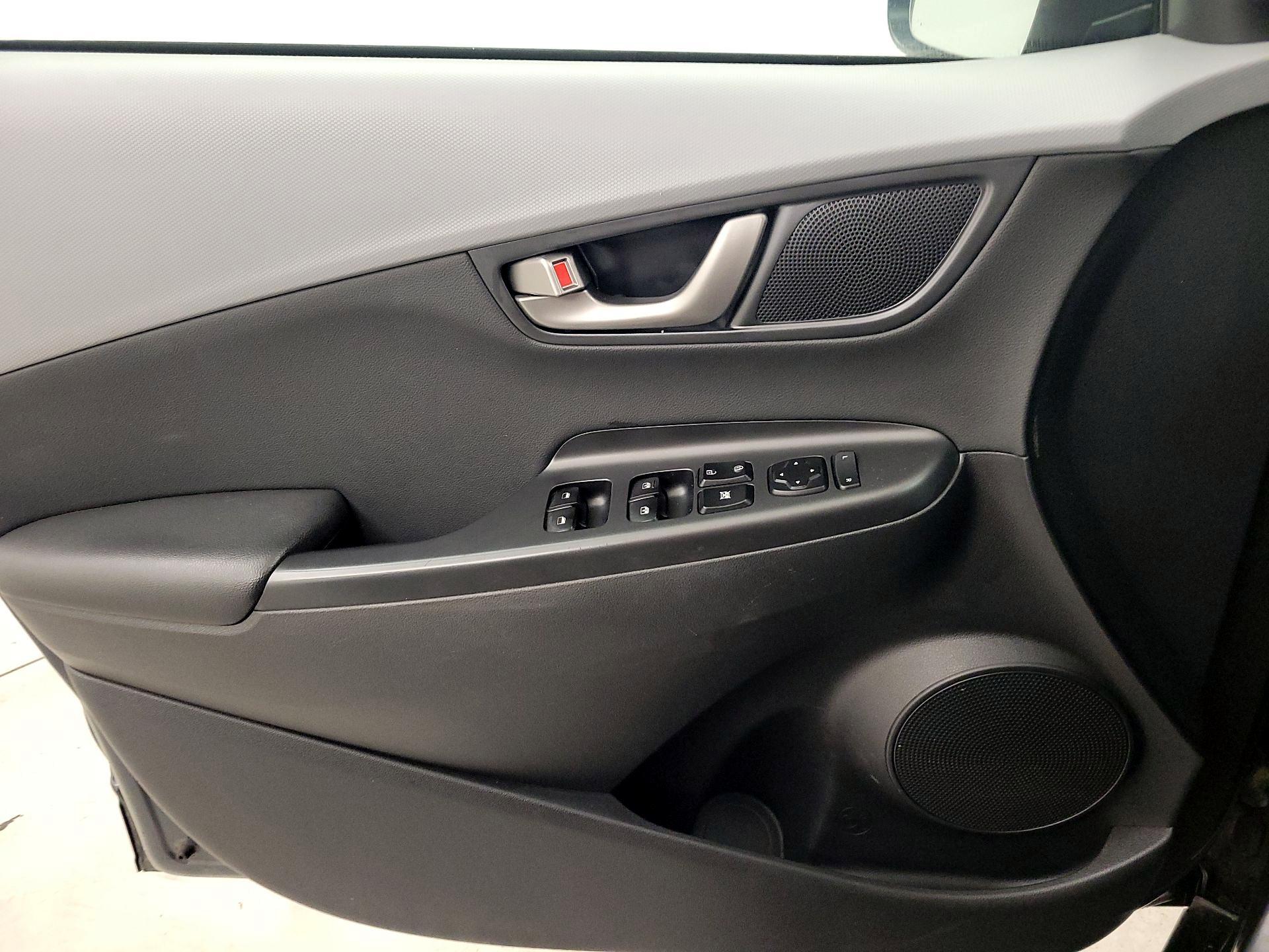 Thumbnail: 2018 Hyundai Kona - 12