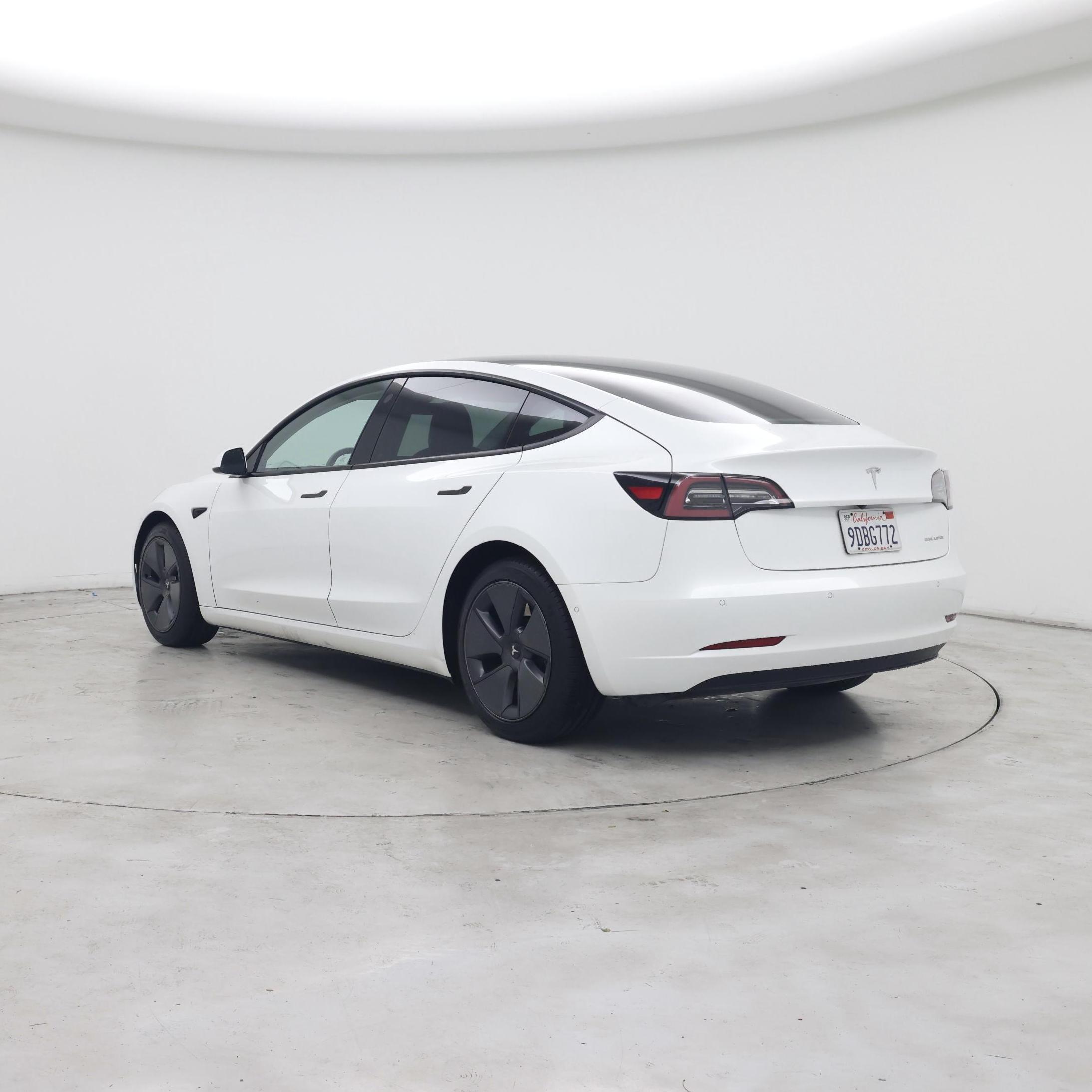 Thumbnail: 2022 Tesla Model 3 - 2