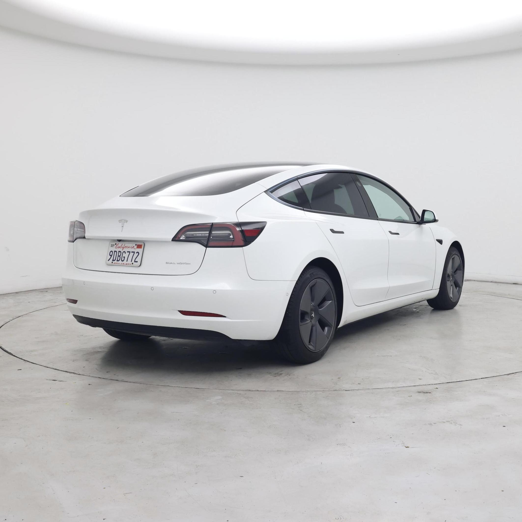 Thumbnail: 2022 Tesla Model 3 - 8
