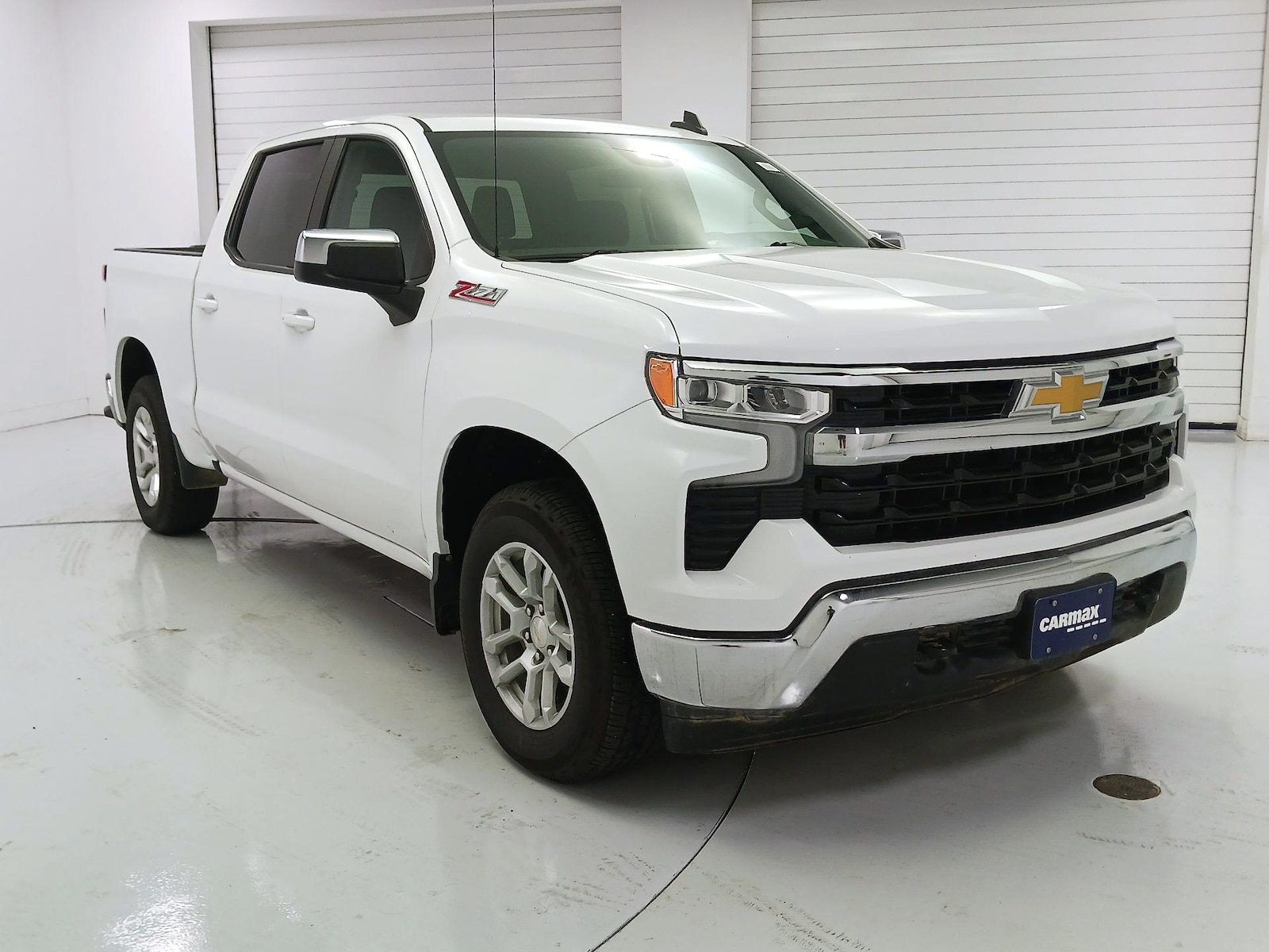 2023 Chevrolet Silverado 1500 LT - Photo 1