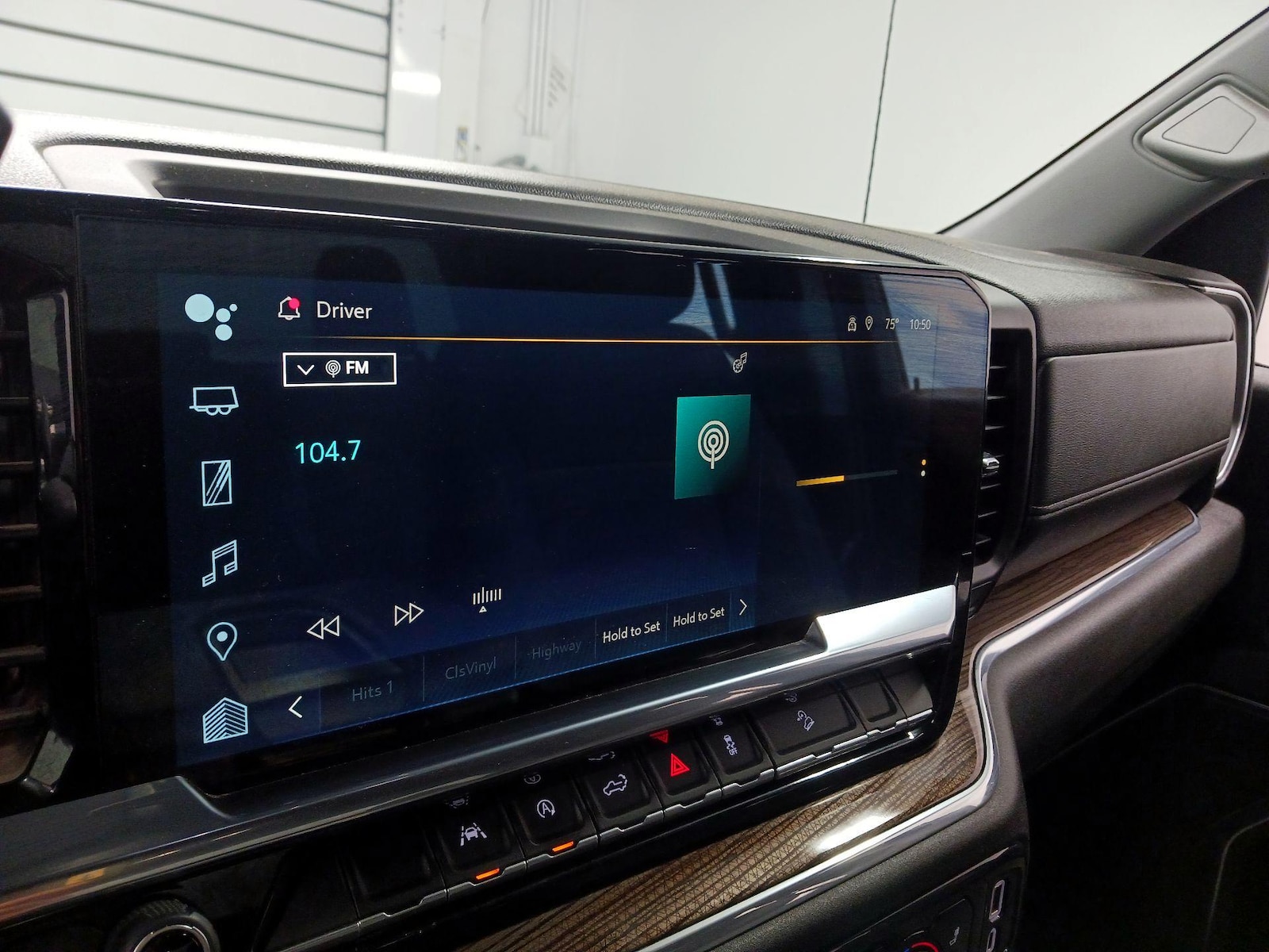 2023 Chevrolet Silverado 1500 LT - Photo 12
