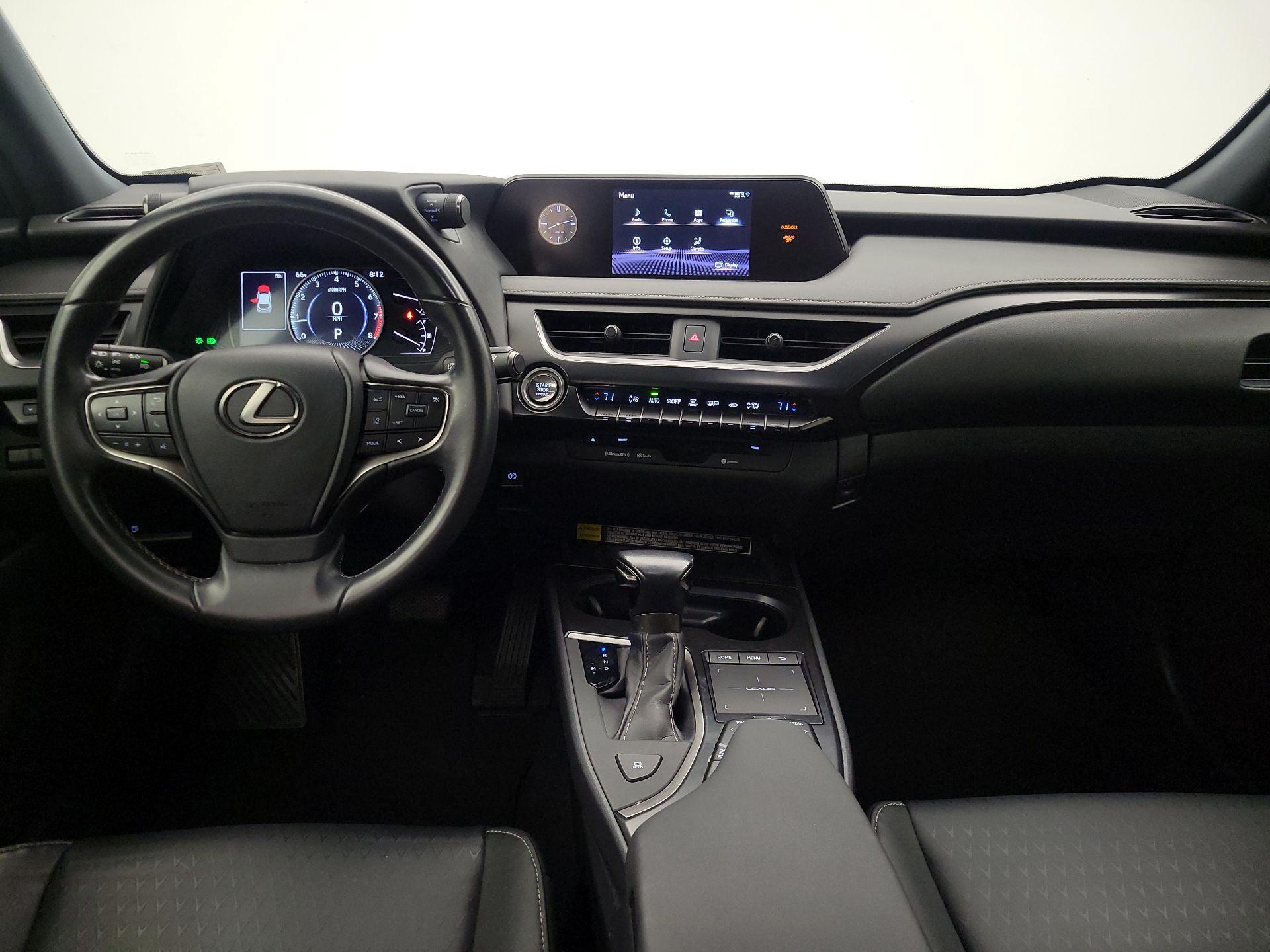 Thumbnail: 2021 Lexus UX - 9