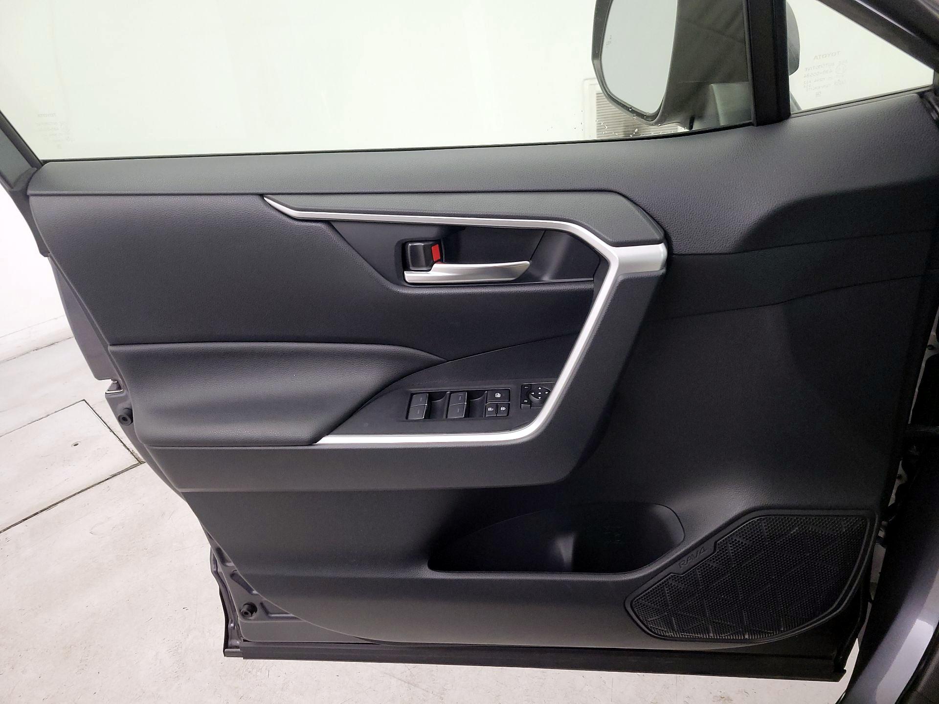Thumbnail: 2024 Toyota RAV4 - 12