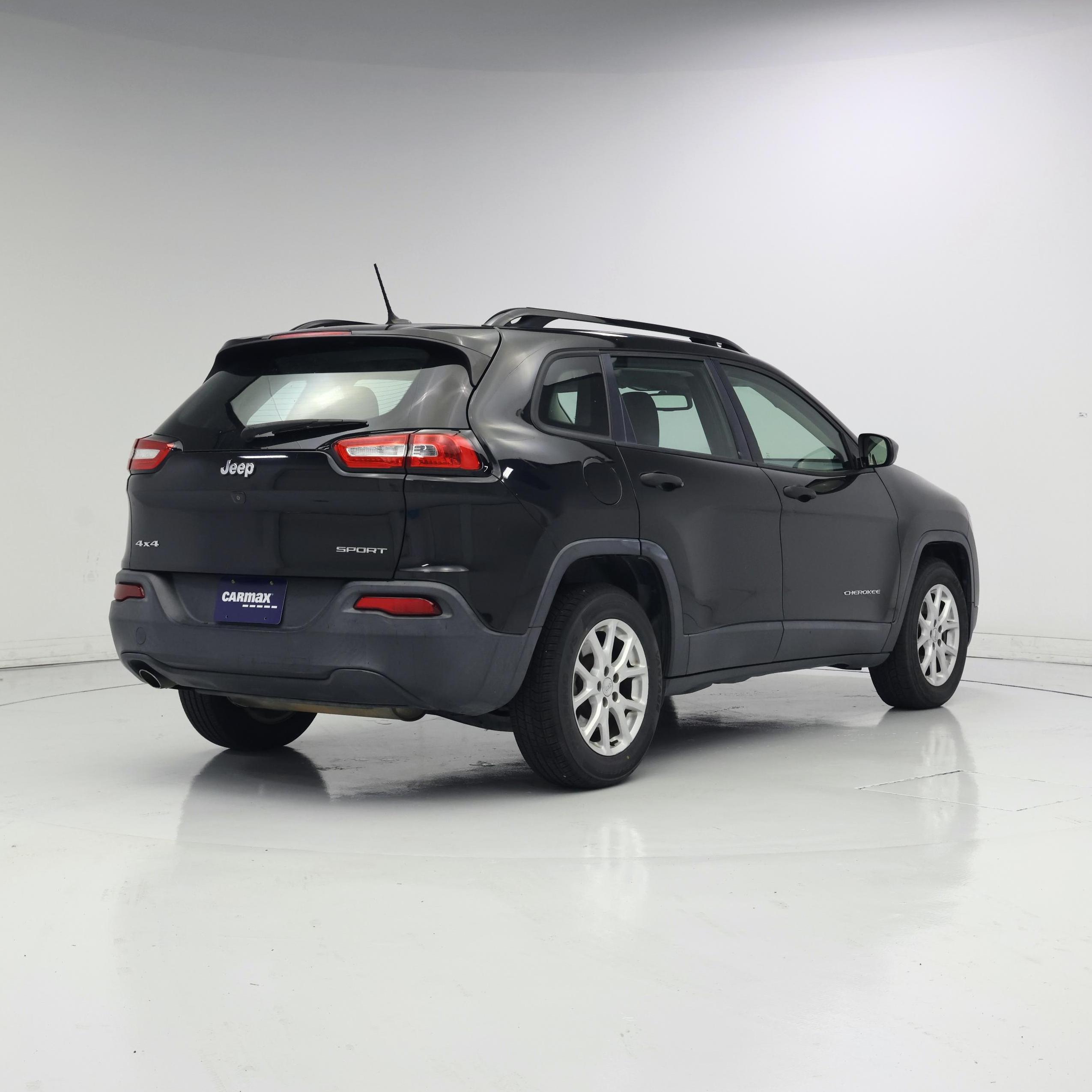Thumbnail: 2015 Jeep Cherokee - 8