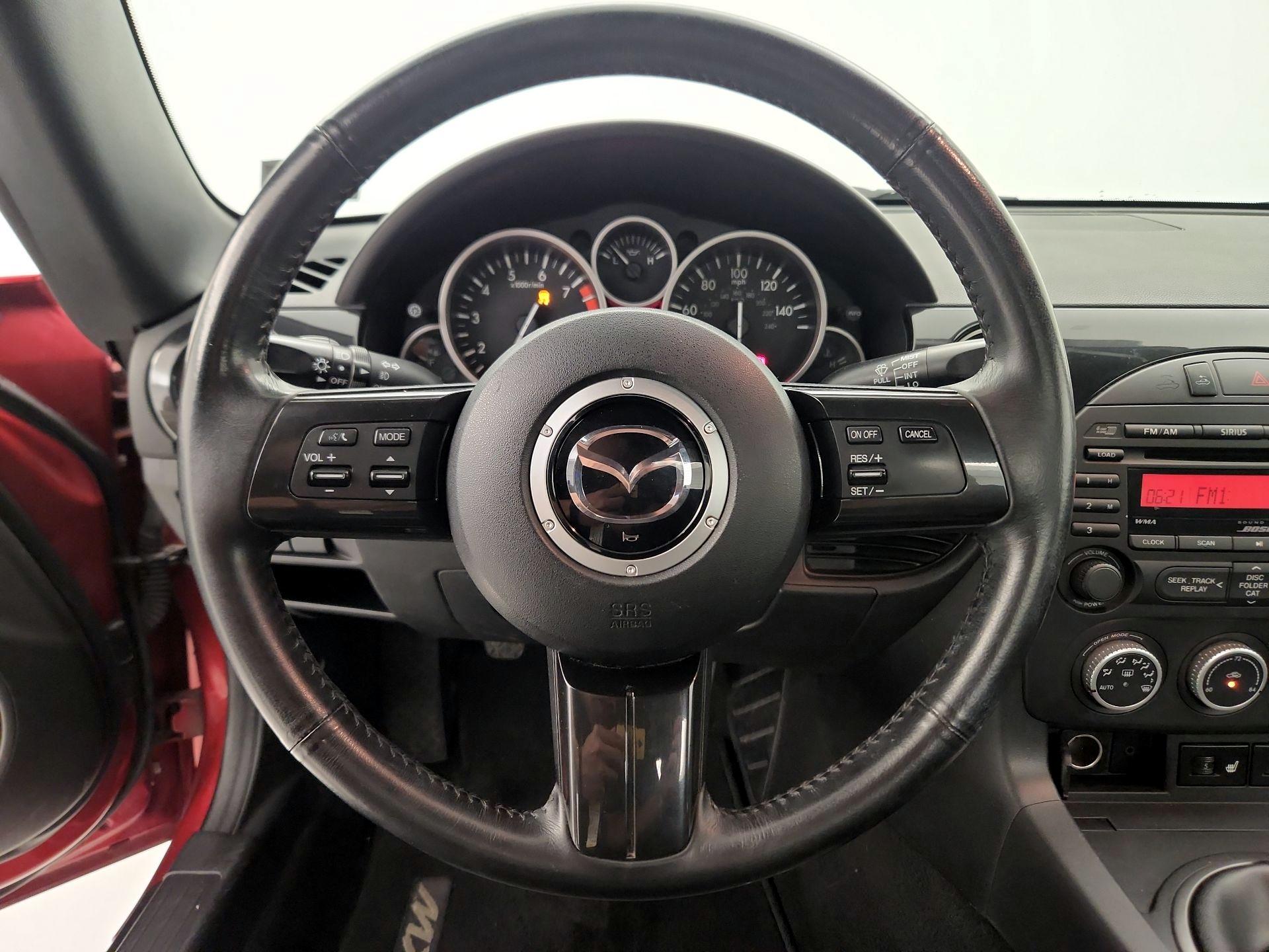 Thumbnail: 2015 Mazda MX-5 Miata - 10