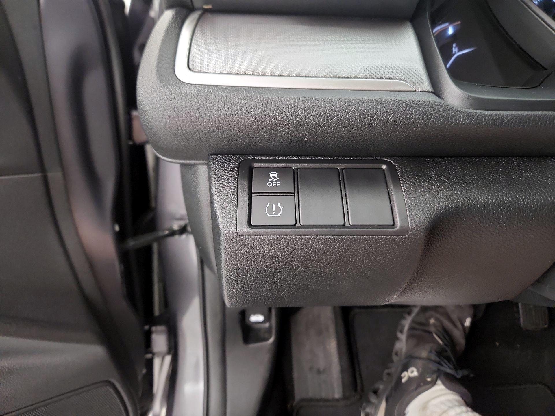 Thumbnail: 2016 Honda Civic - 13